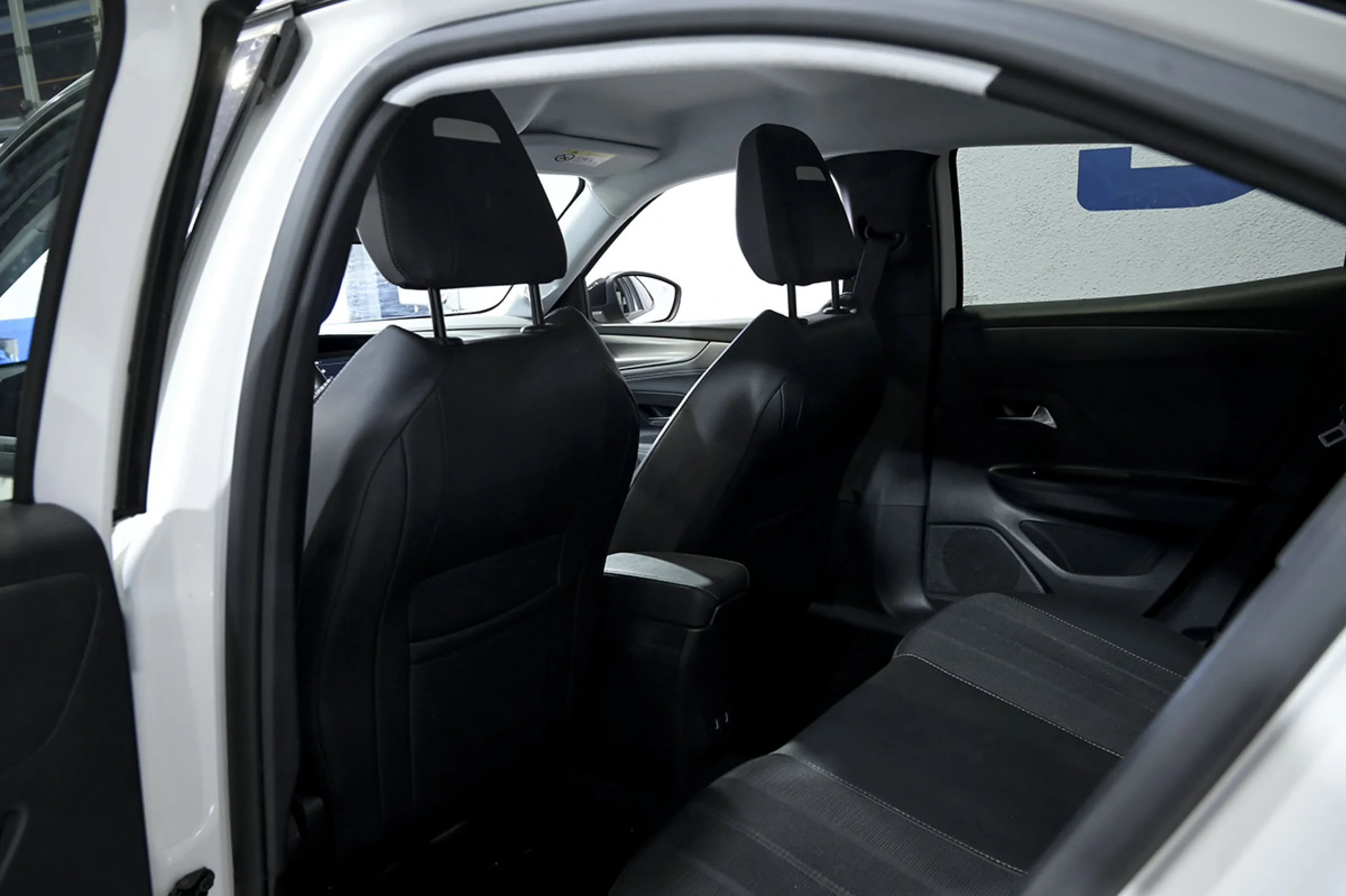 Opel Mokka 1.5 D Business Elegance - Foto 16