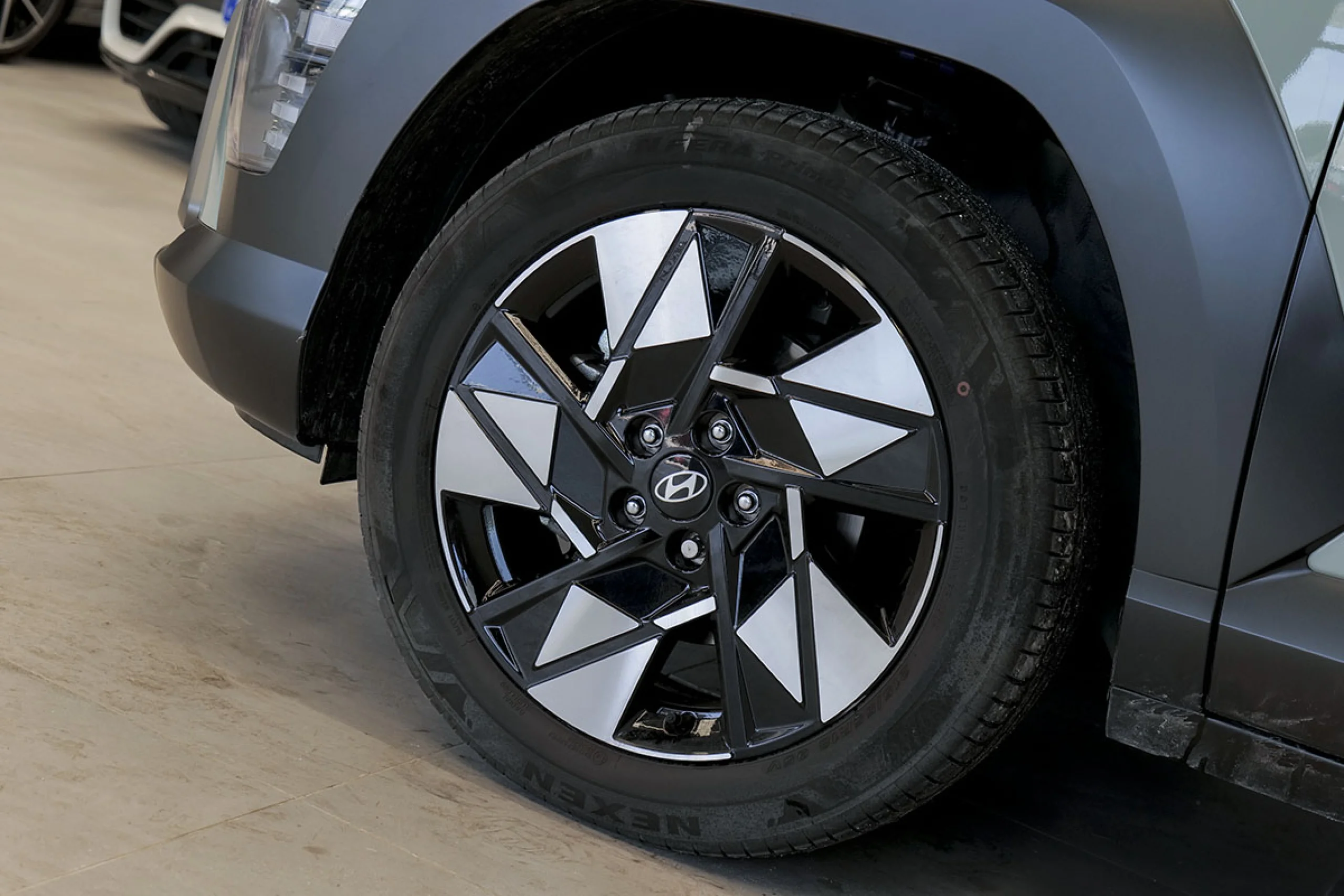 Hyundai Kona 1.6 GDI HEV Tecno DCT - Foto 11