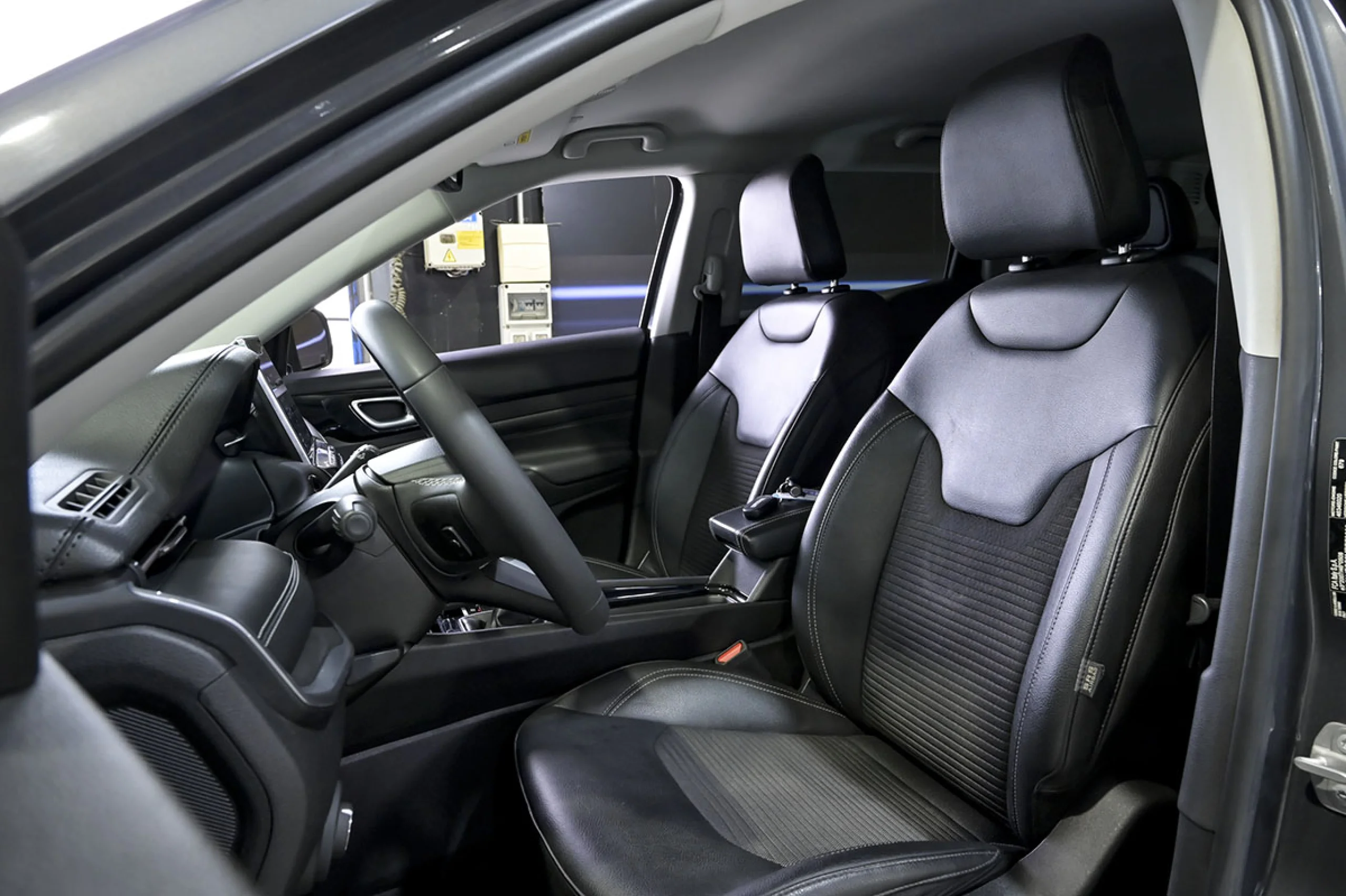 Jeep Compass 1.6 Mjet 96kW 130CV Limited FWD - Foto 22