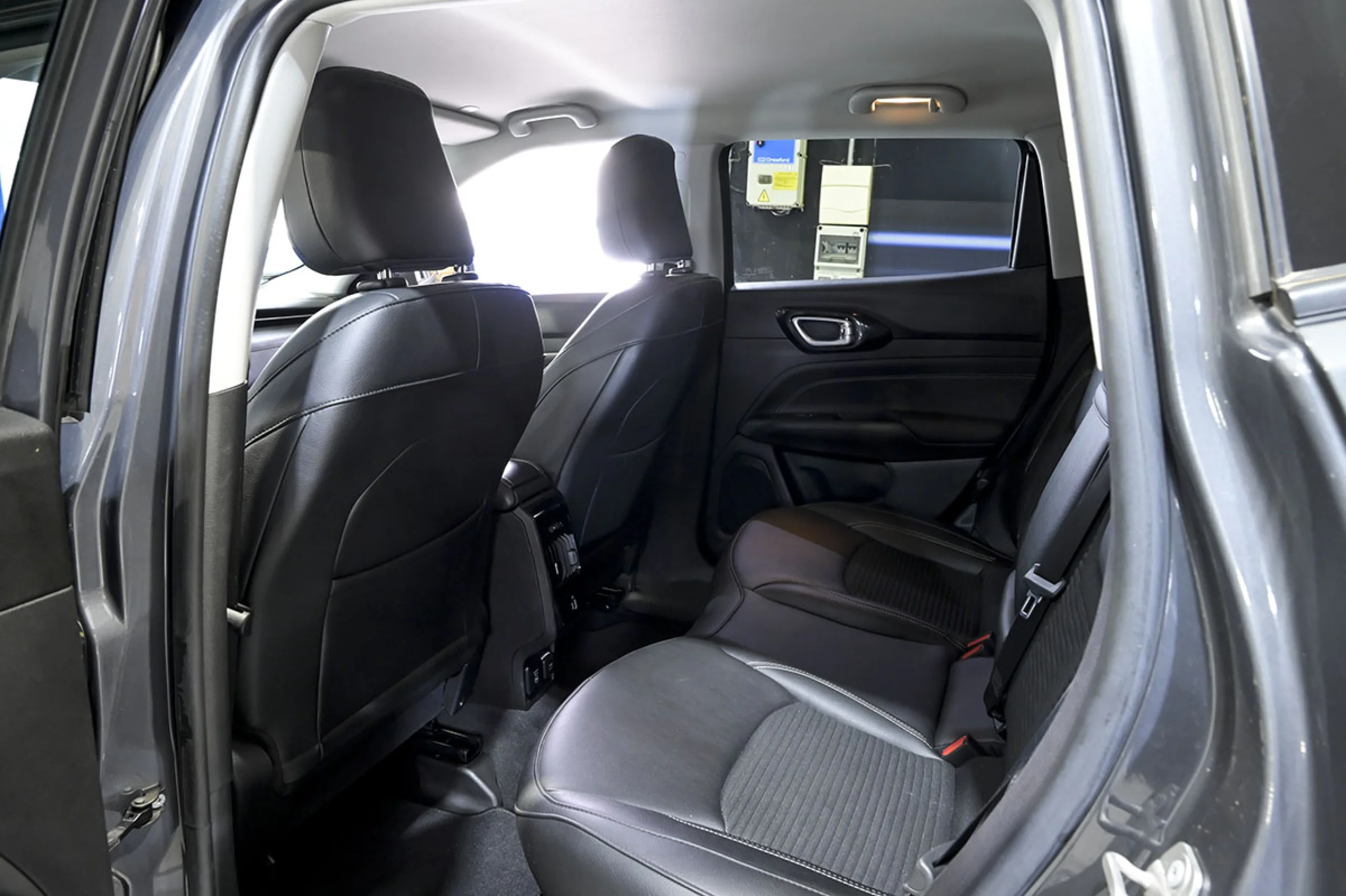 Jeep Compass 1.6 Mjet 96kW 130CV Limited FWD - Foto 15