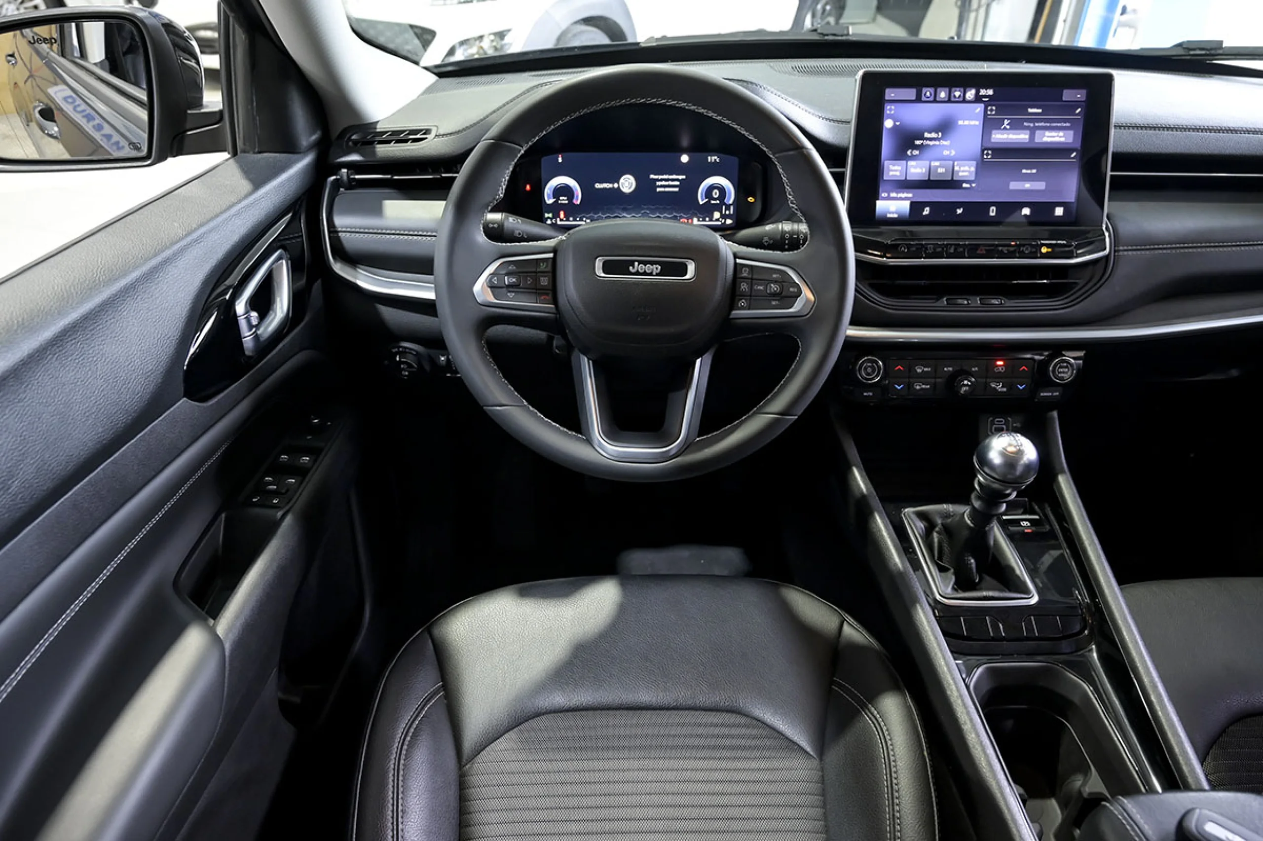 Jeep Compass 1.6 Mjet 96kW 130CV Limited FWD - Foto 34