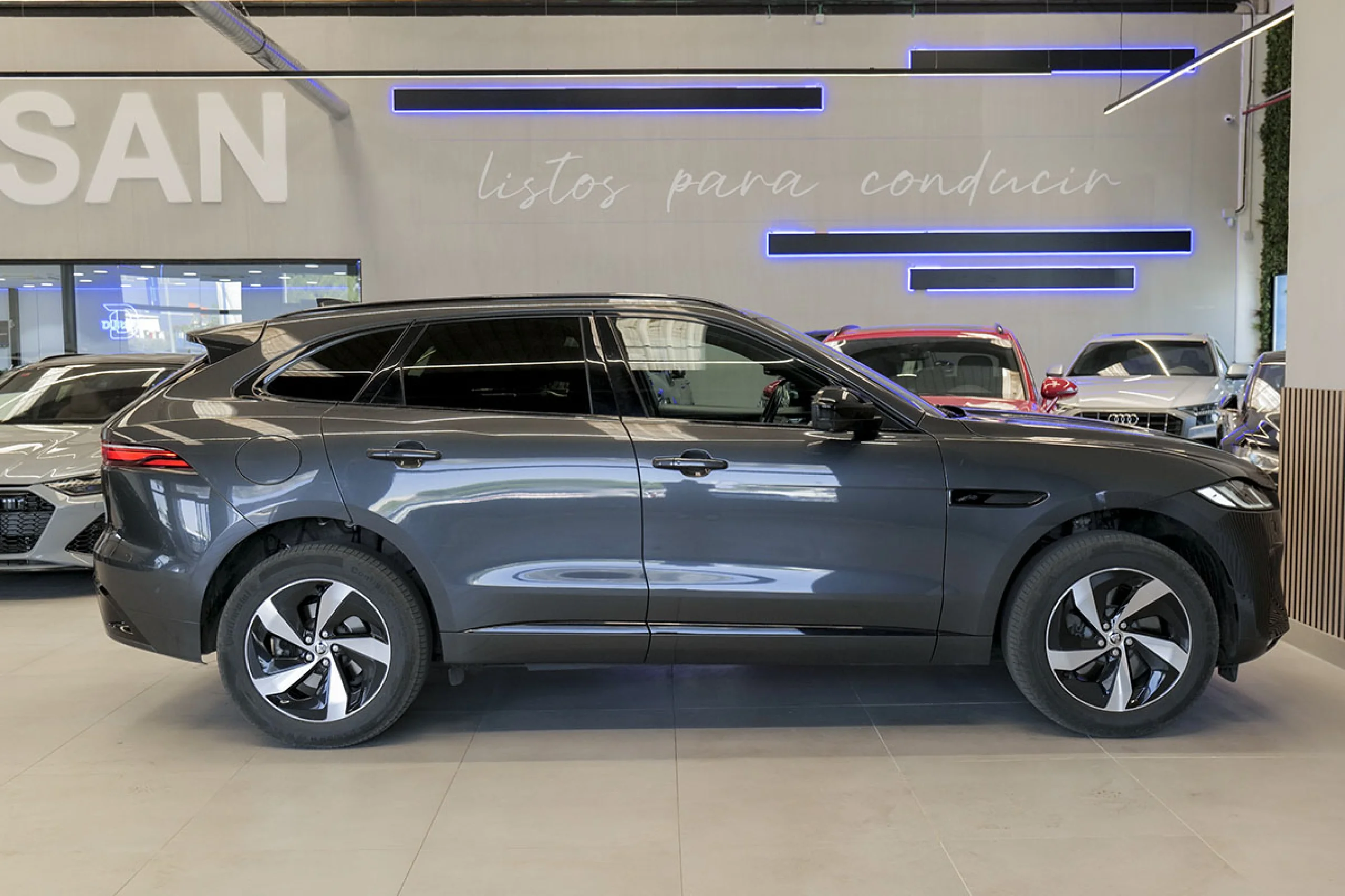Jaguar F-Pace 2.0 I4 PHEV 404PS AWD Auto RDynamic SE - Foto 19