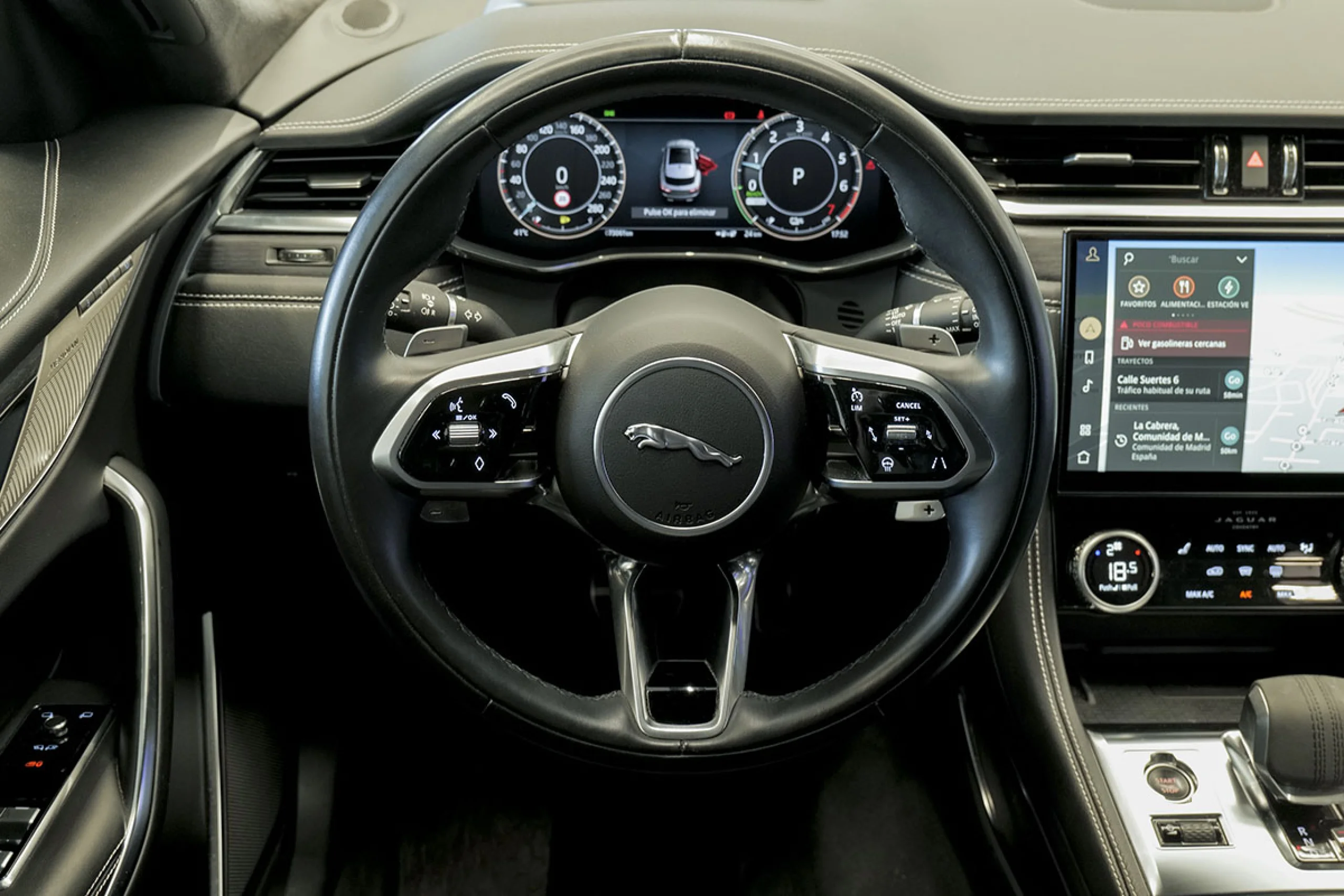 Jaguar F-Pace 2.0 I4 PHEV 404PS AWD Auto RDynamic SE - Foto 25