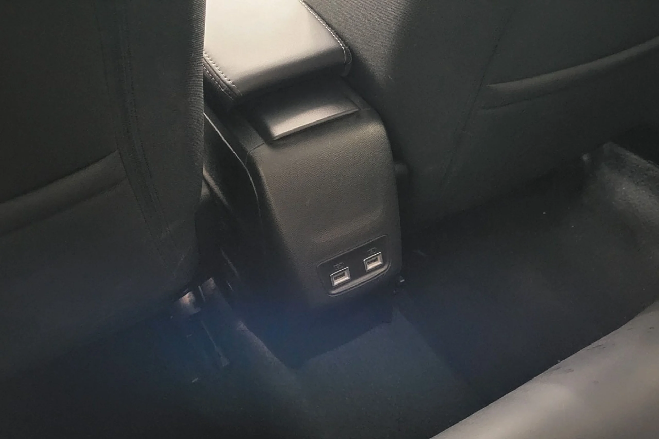 Peugeot 208 Allure Puretech 100 - Foto 18