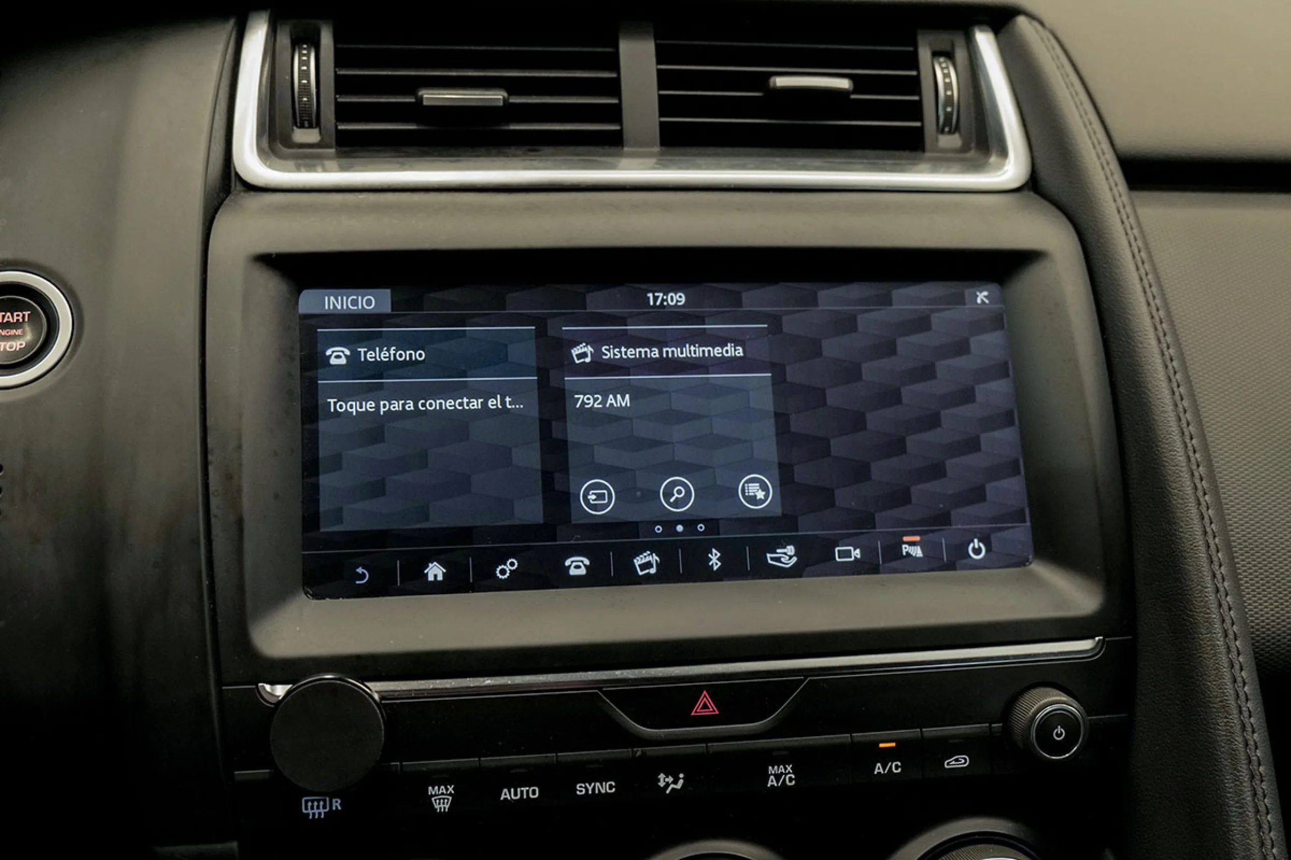 Jaguar E-Pace 2.0D 132kW Pure - Foto 9