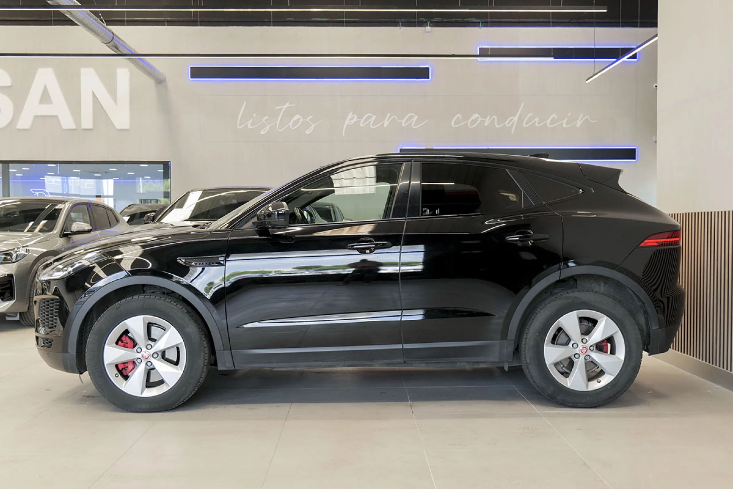 Jaguar E-Pace 2.0D 132kW Pure - Foto 15