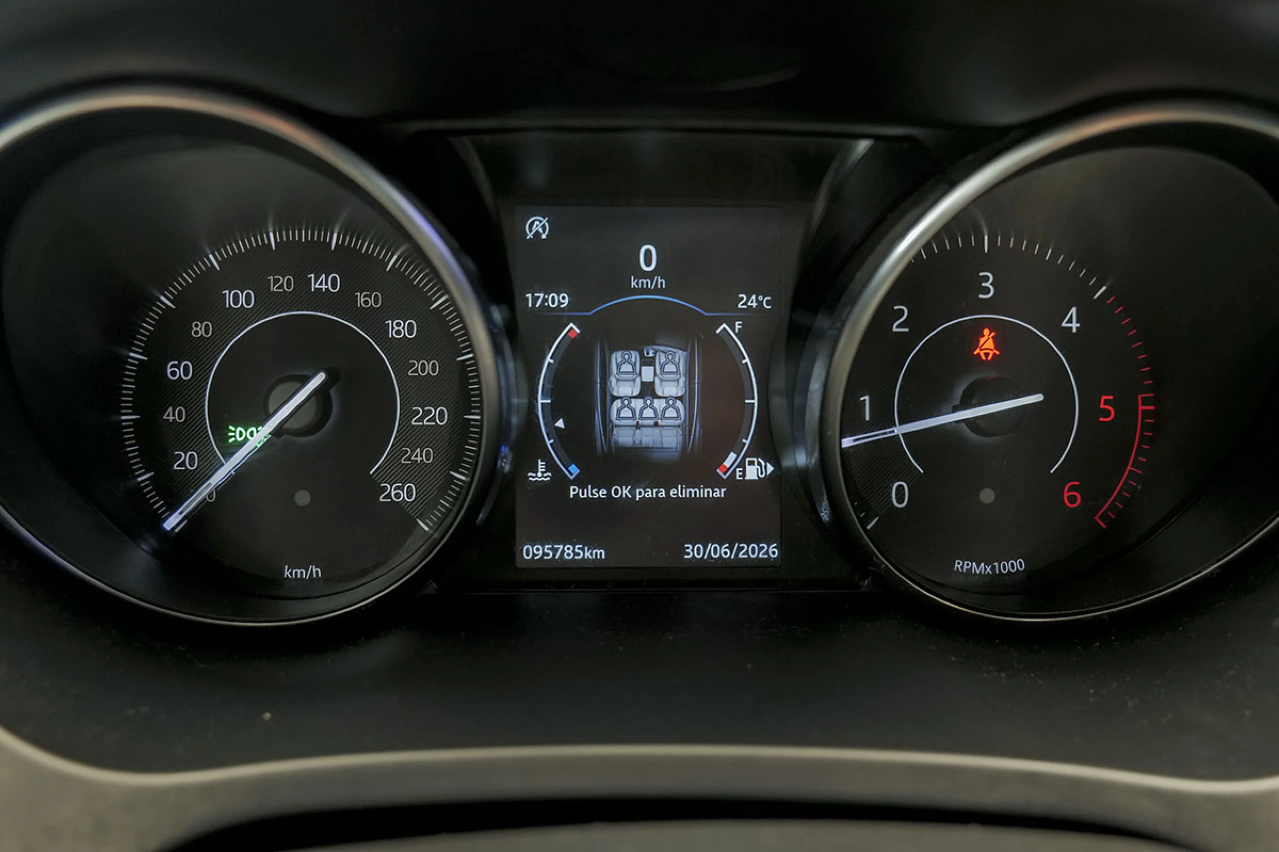 Jaguar E-Pace 2.0D 132kW Pure - Foto 18