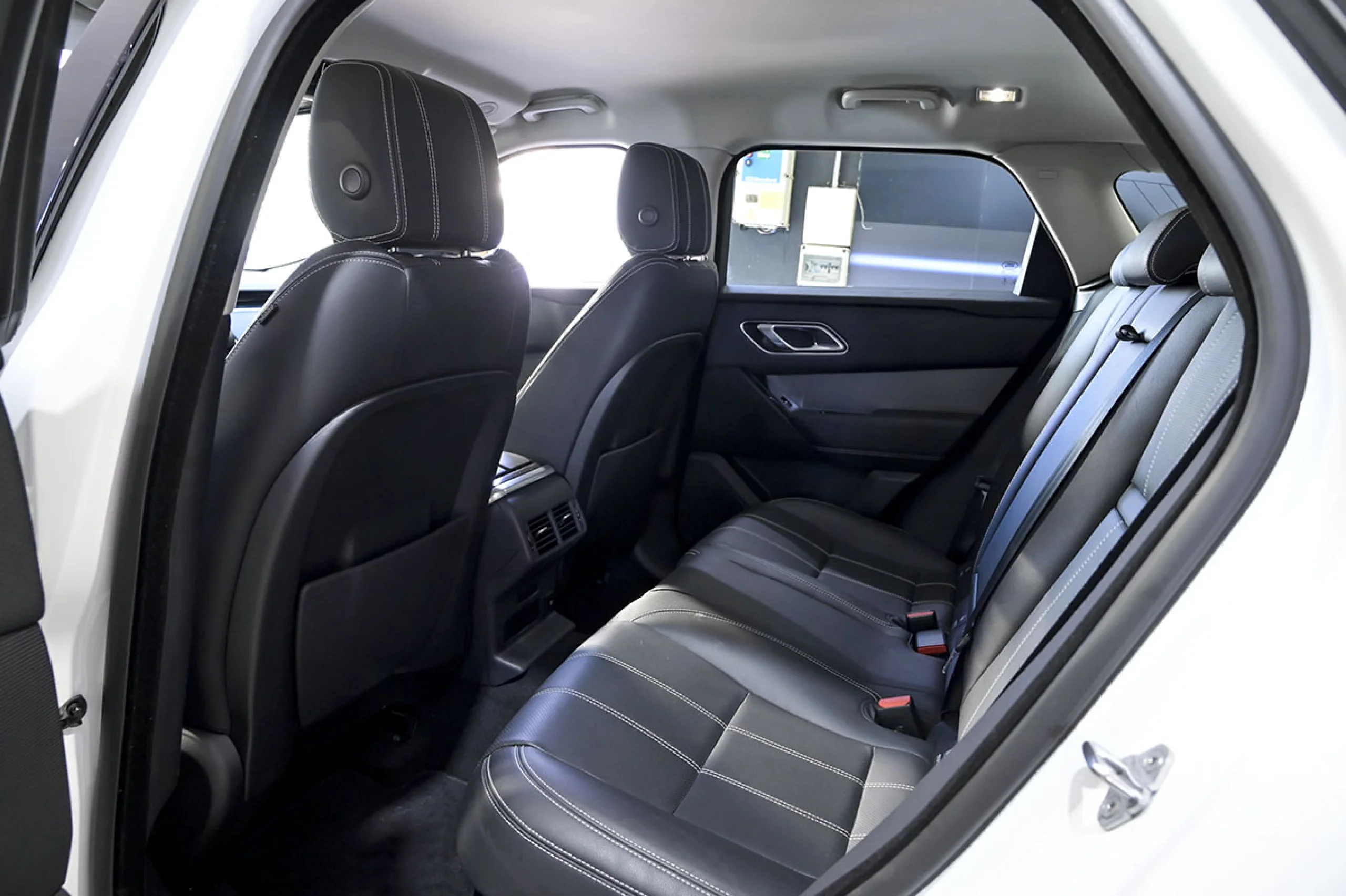 Land Rover Range Rover Velar 2.0D I4 150kW 204CV S 4WD Auto - Foto 16