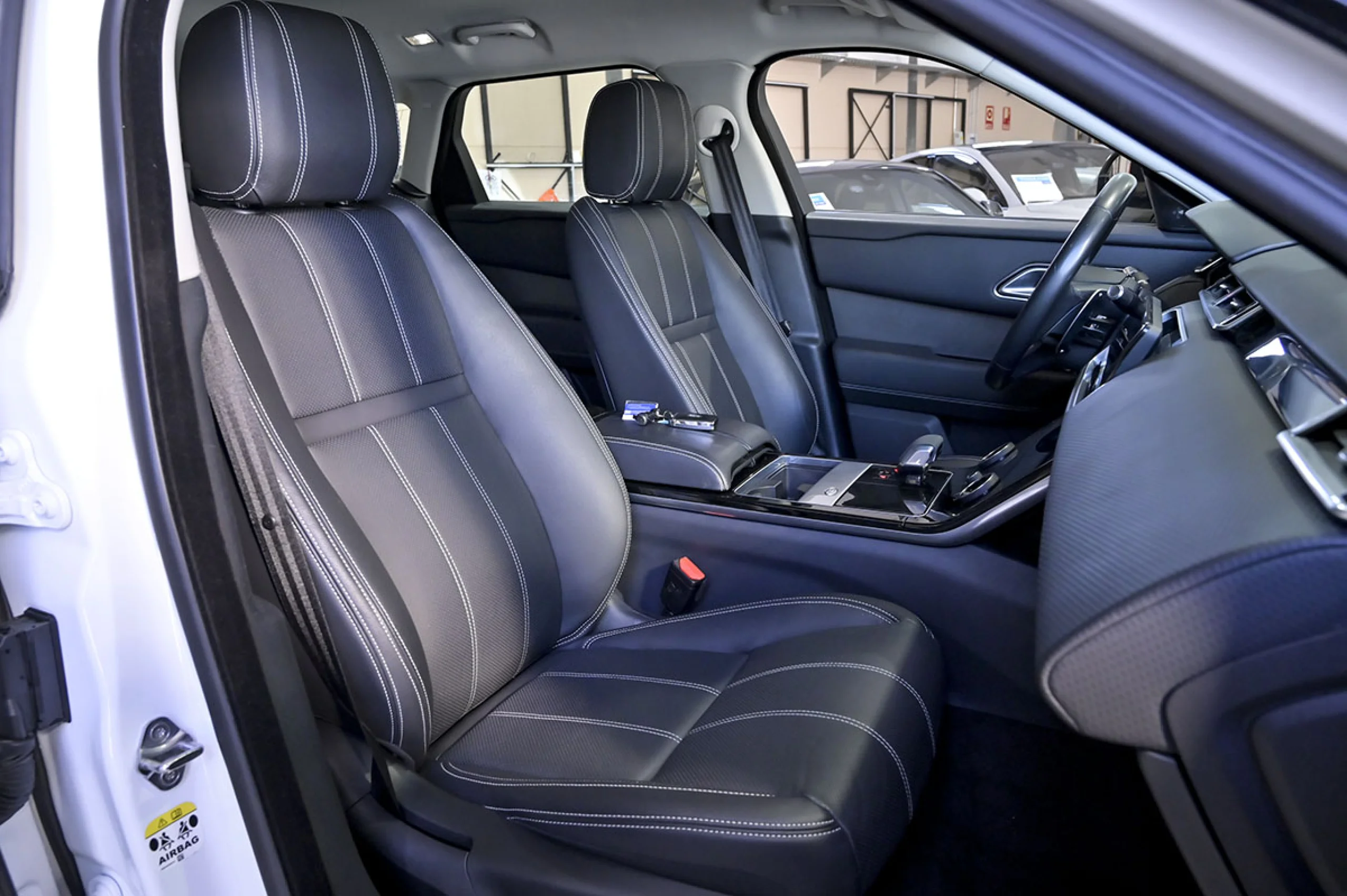 Land Rover Range Rover Velar 2.0D I4 150kW 204CV S 4WD Auto - Foto 28