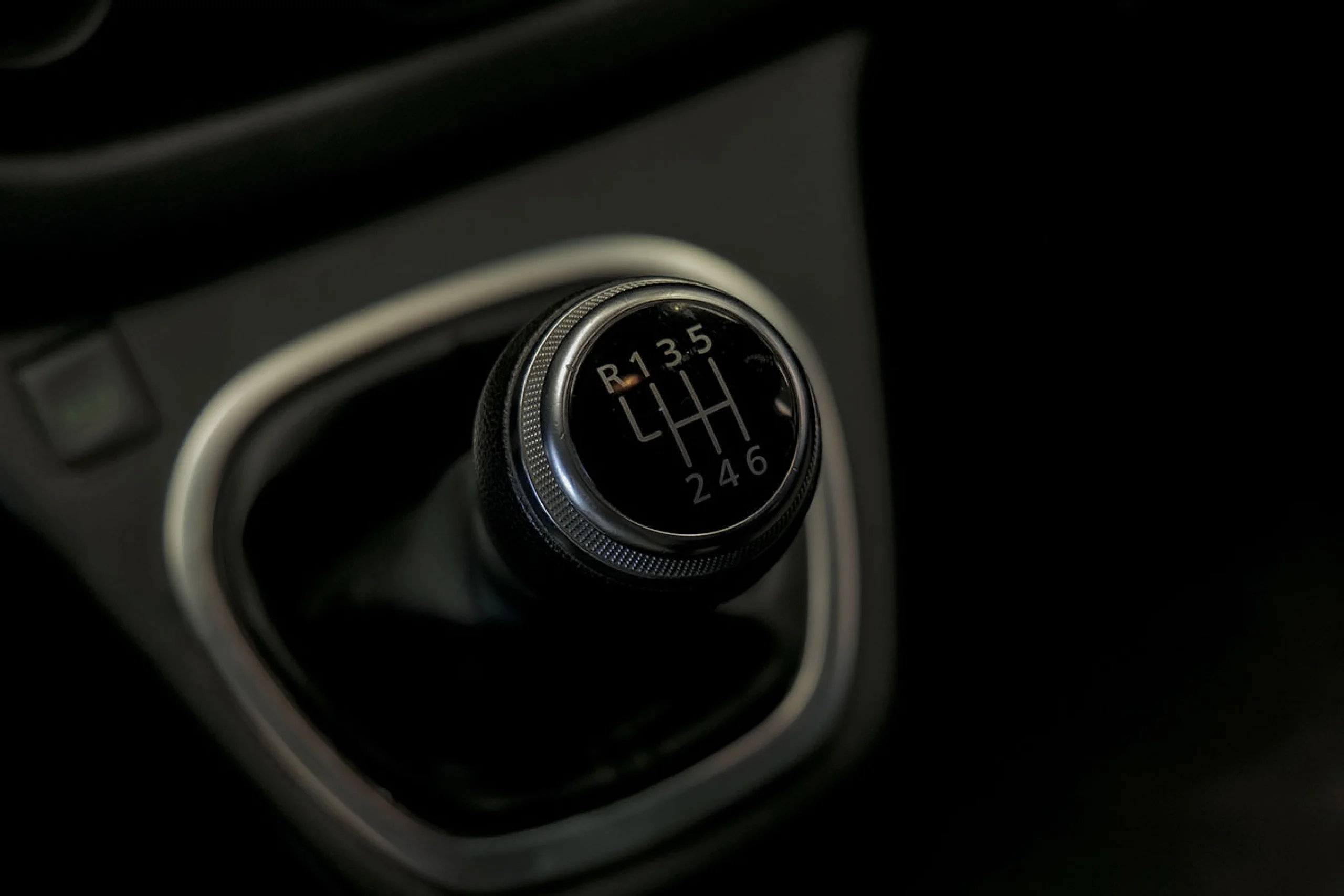 Renault Trafic Furgon 29 L2H1 Energy BluedCi 88 kW - Foto 24