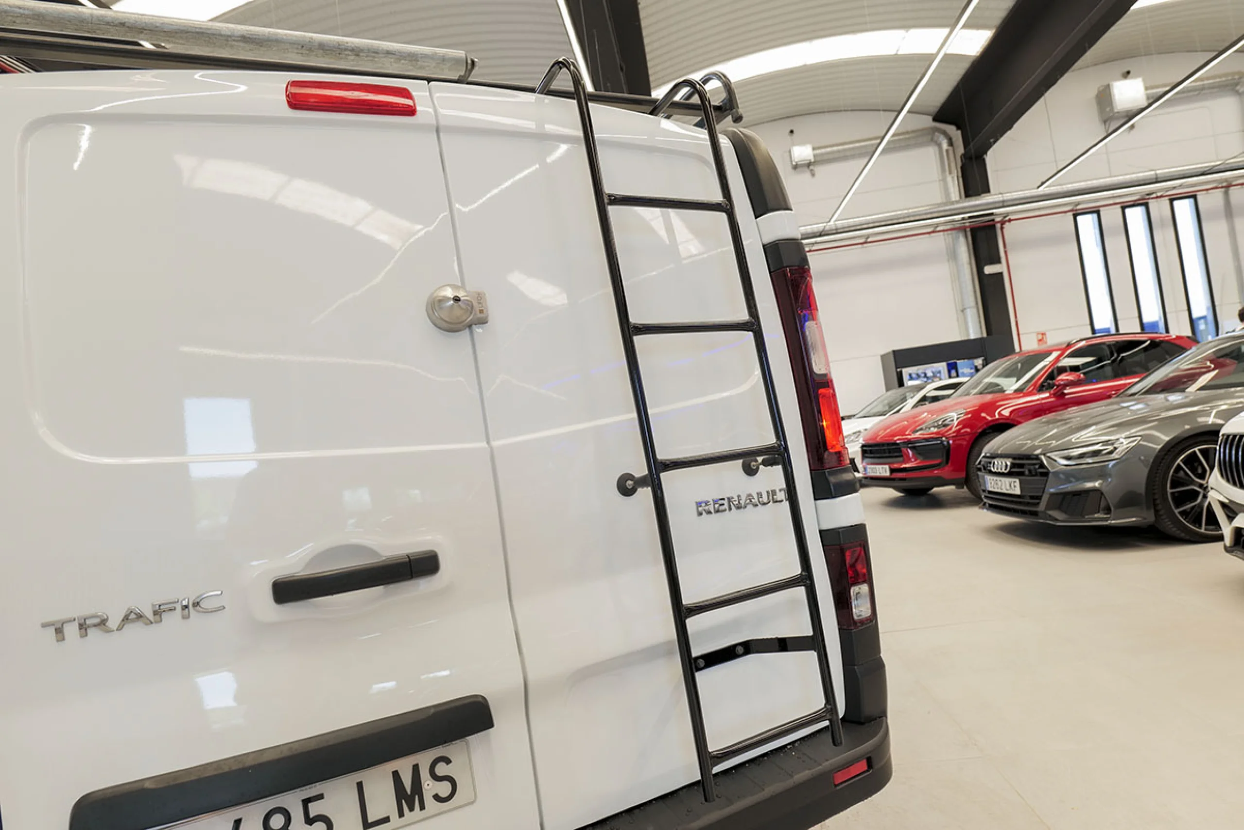 Renault Trafic Furgon 29 L2H1 Energy BluedCi 88 kW - Foto 16