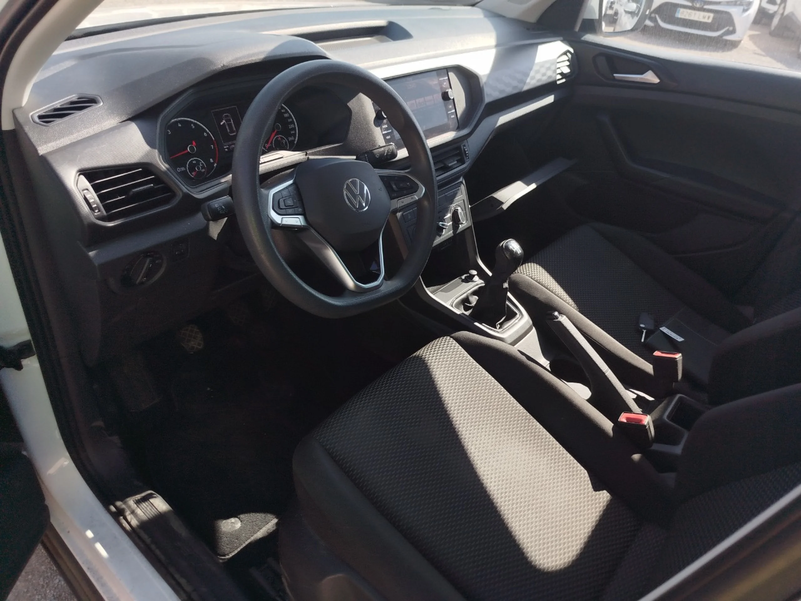 Volkswagen T-CROSS Edition 1.0 TSI 70kW (95CV) - Foto 7