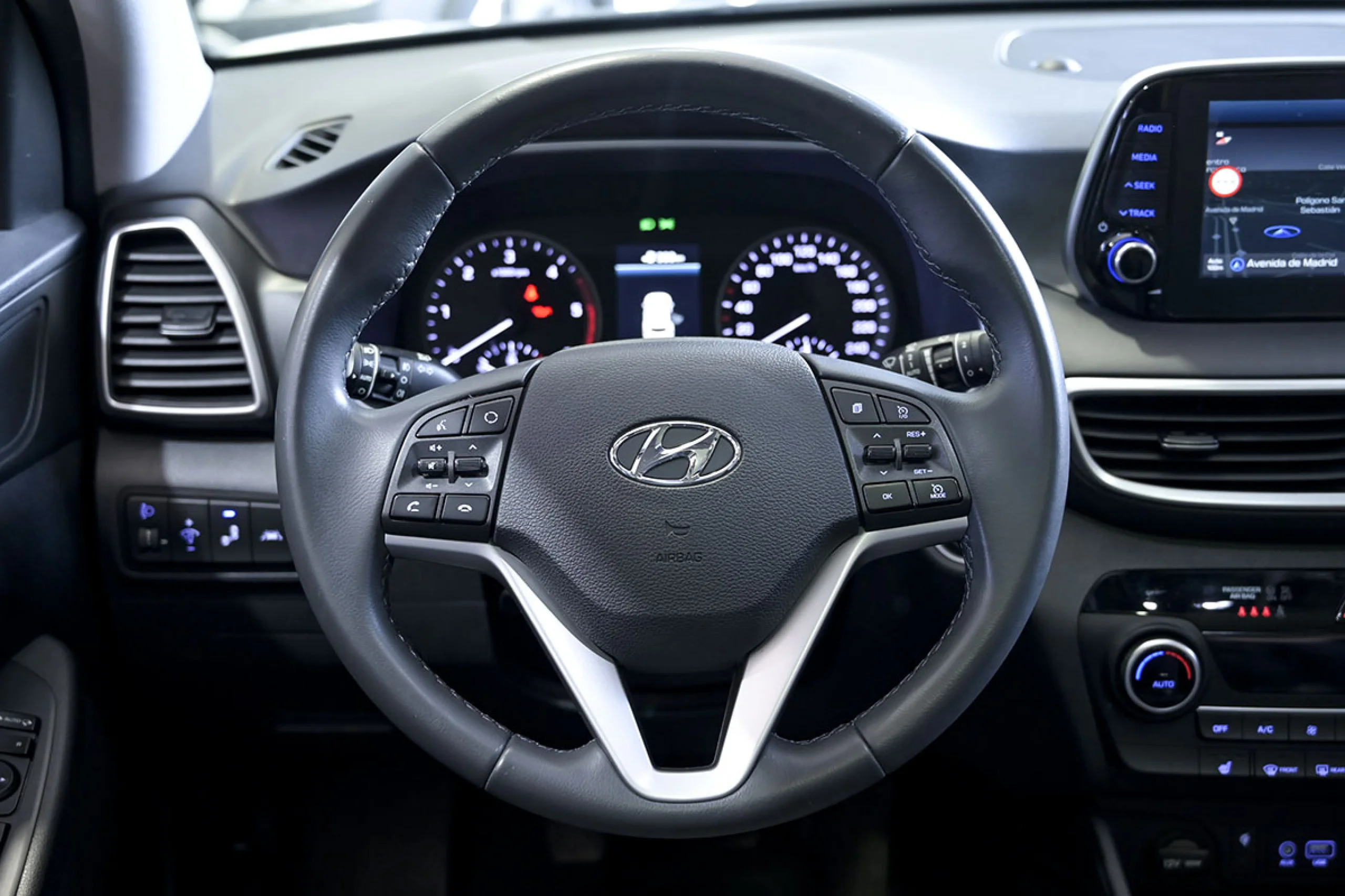 Hyundai Tucson 1.6 CRDI 85kW 48V Tecno Sky Safe 4X2 - Foto 24