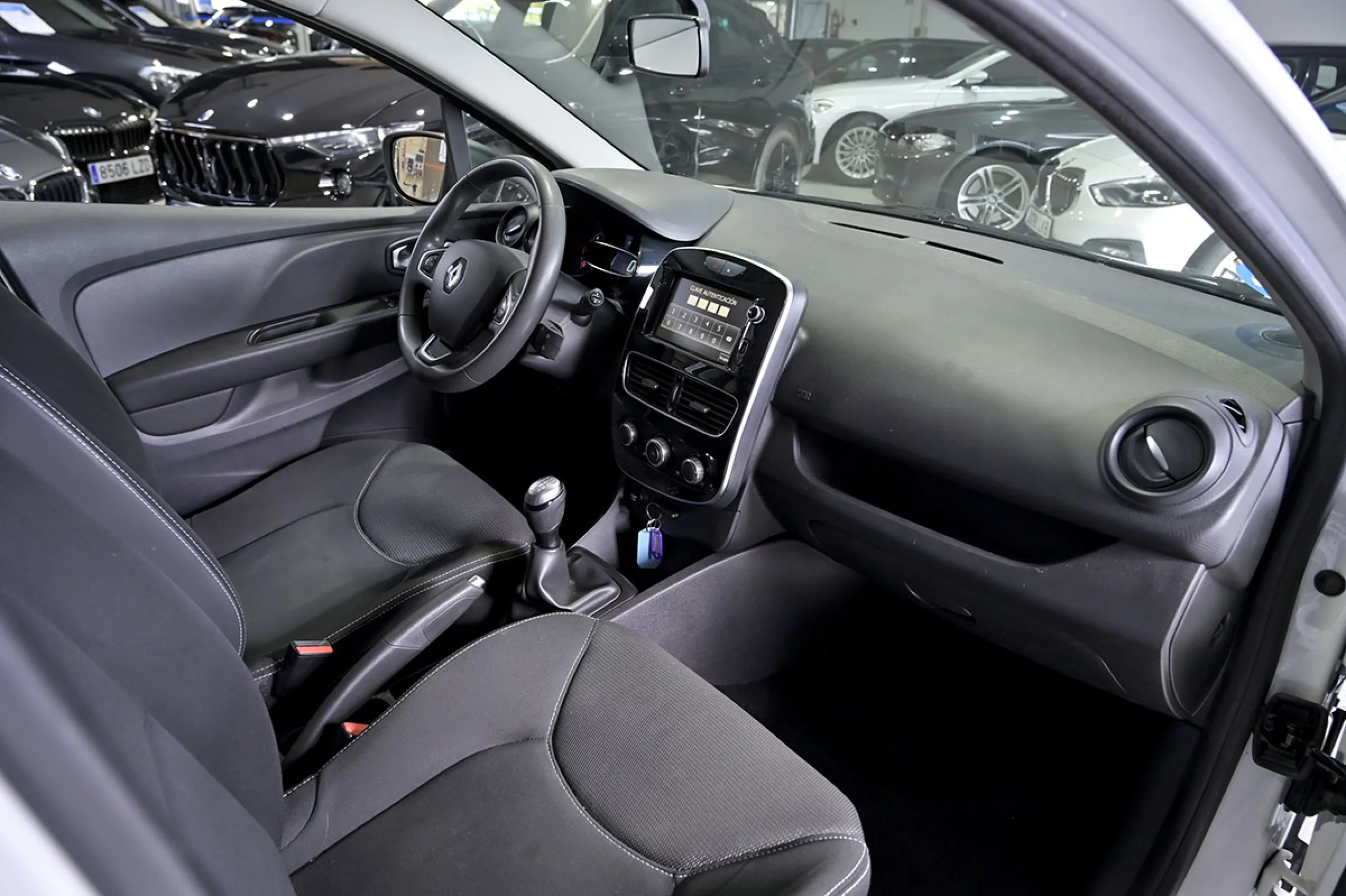 Renault Clio Limited TCe 55kW 75CV 18 - Foto 27