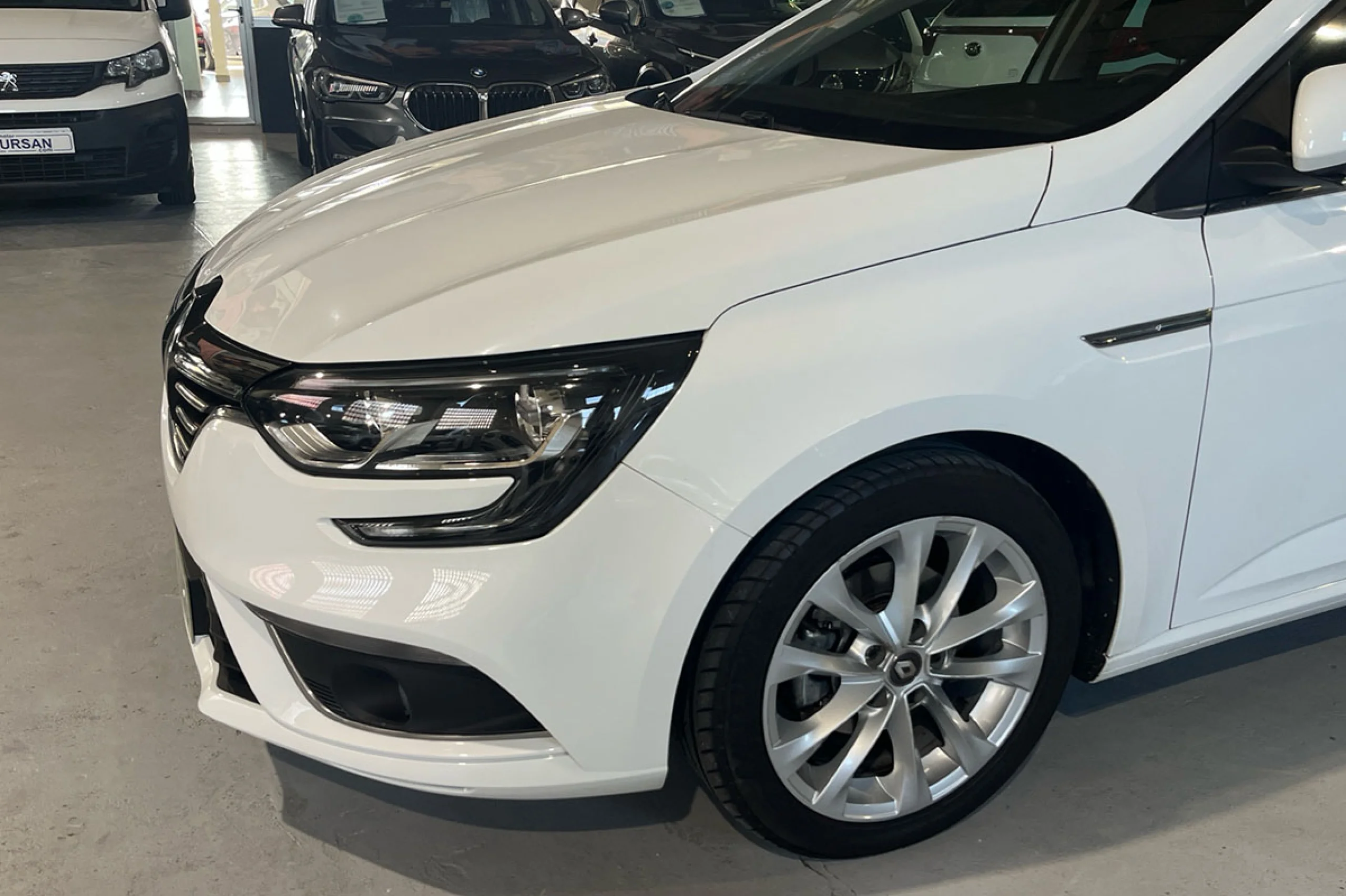 Renault Megane Mégane Limited Energy TCe 97kW 130CV - Foto 27