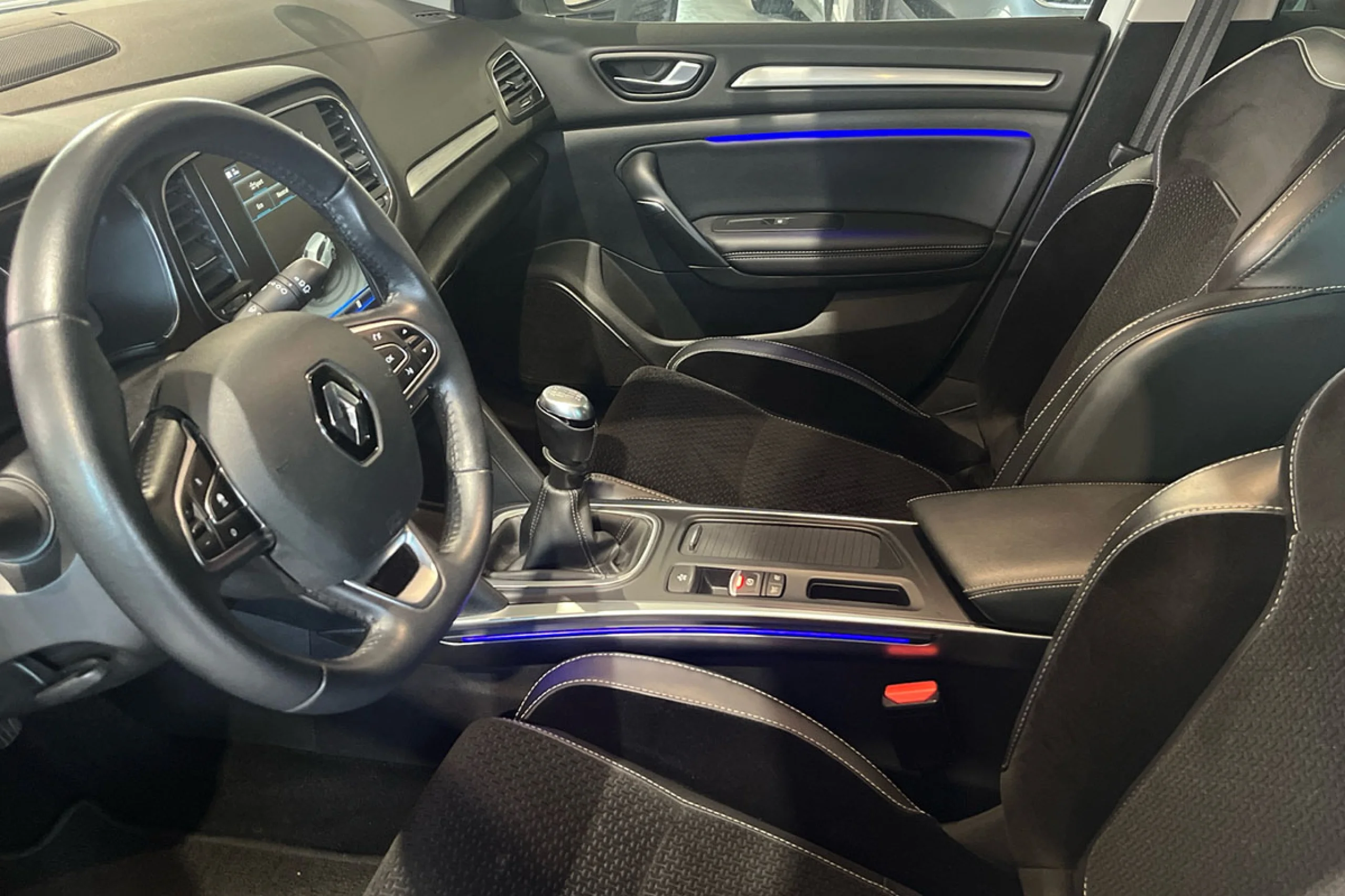 Renault Megane Mégane Limited Energy TCe 97kW 130CV - Foto 6