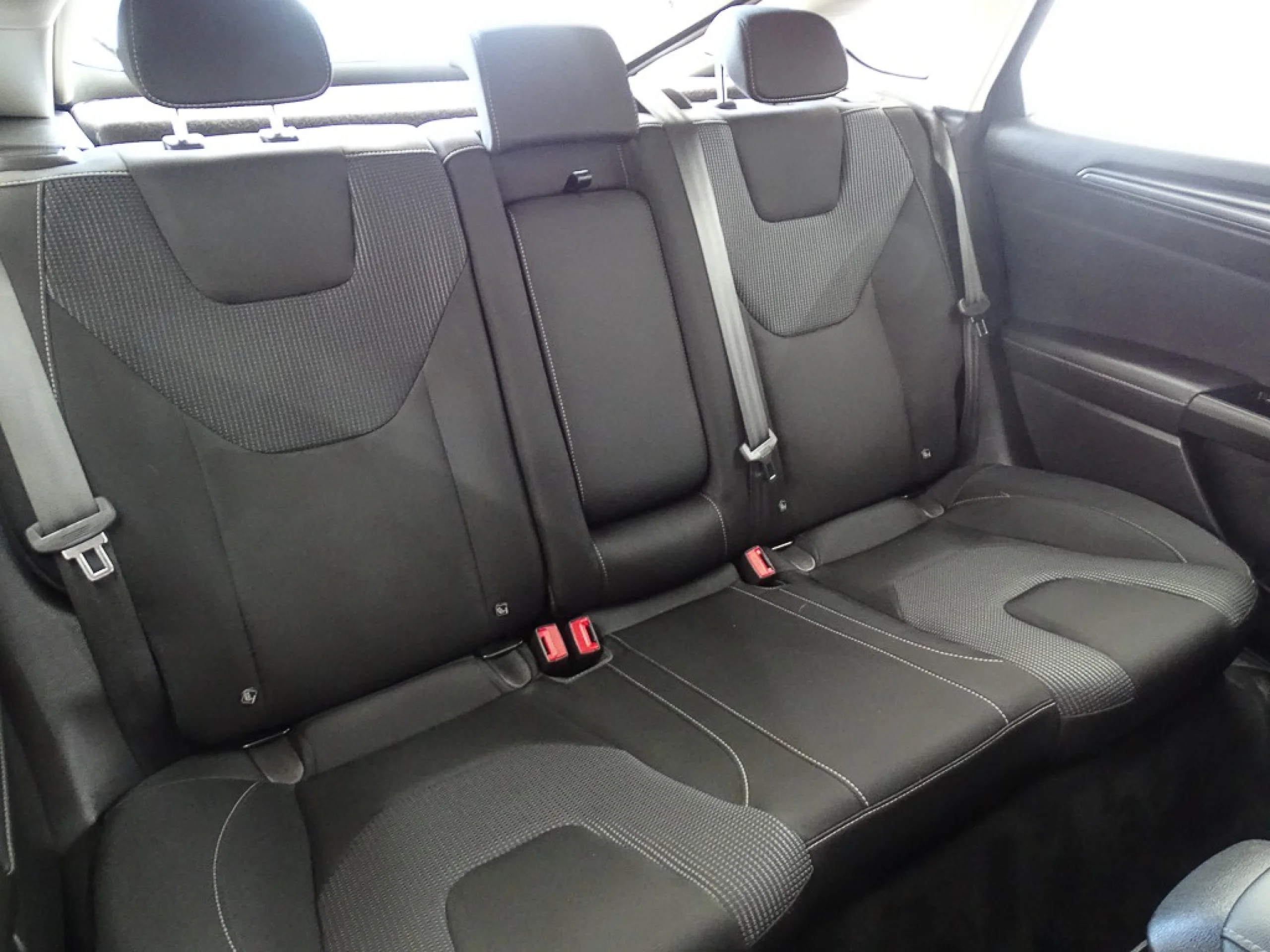 Ford Mondeo 2.0 TDCi 110kW 150CV Trend - Foto 13