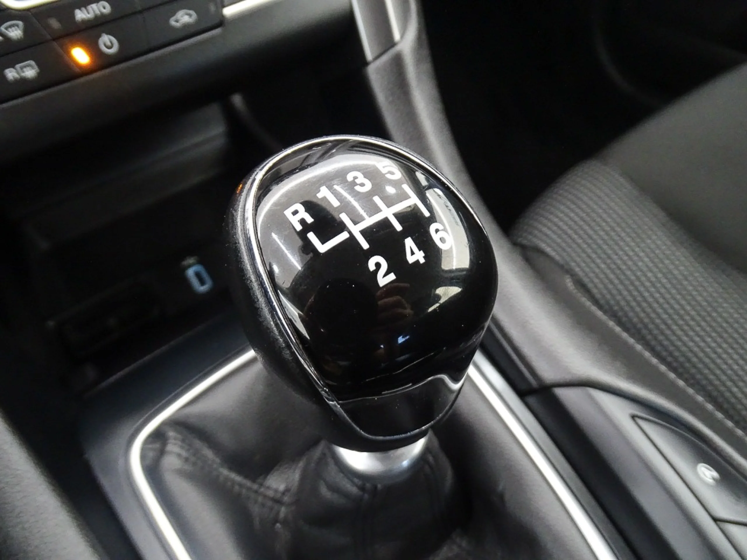 Ford Mondeo 2.0 TDCi 110kW 150CV Trend - Foto 27