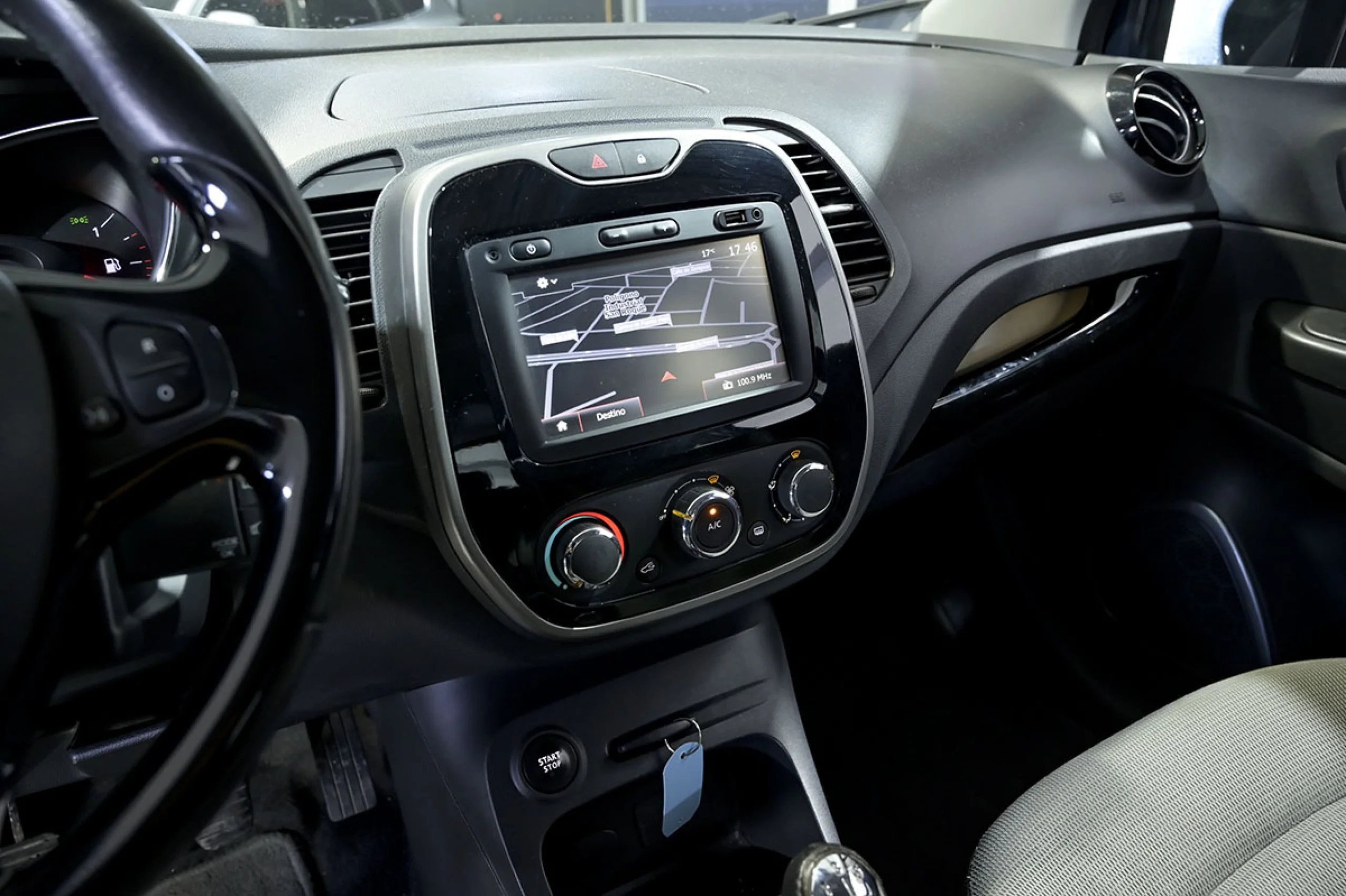 Renault Captur Limited Energy dCi 66kW 90CV eco2 - Foto 27