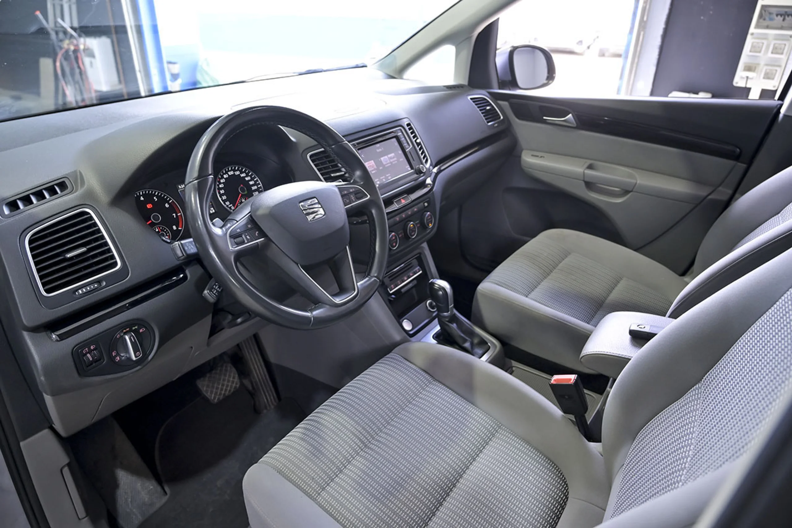 Seat Alhambra 1.4 TSI 110kW DSG StSp Style GO - Foto 6