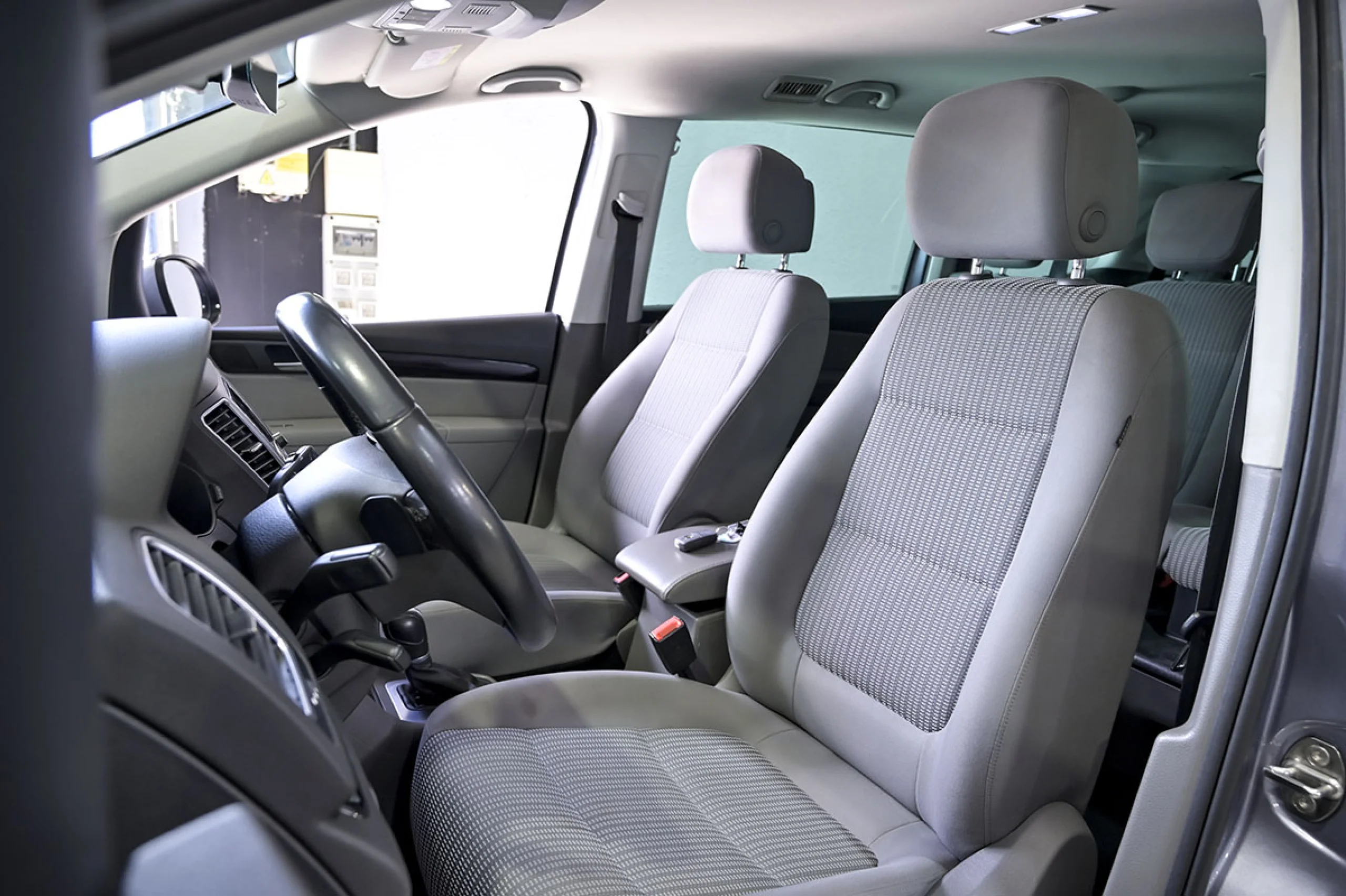 Seat Alhambra 1.4 TSI 110kW DSG StSp Style GO - Foto 9