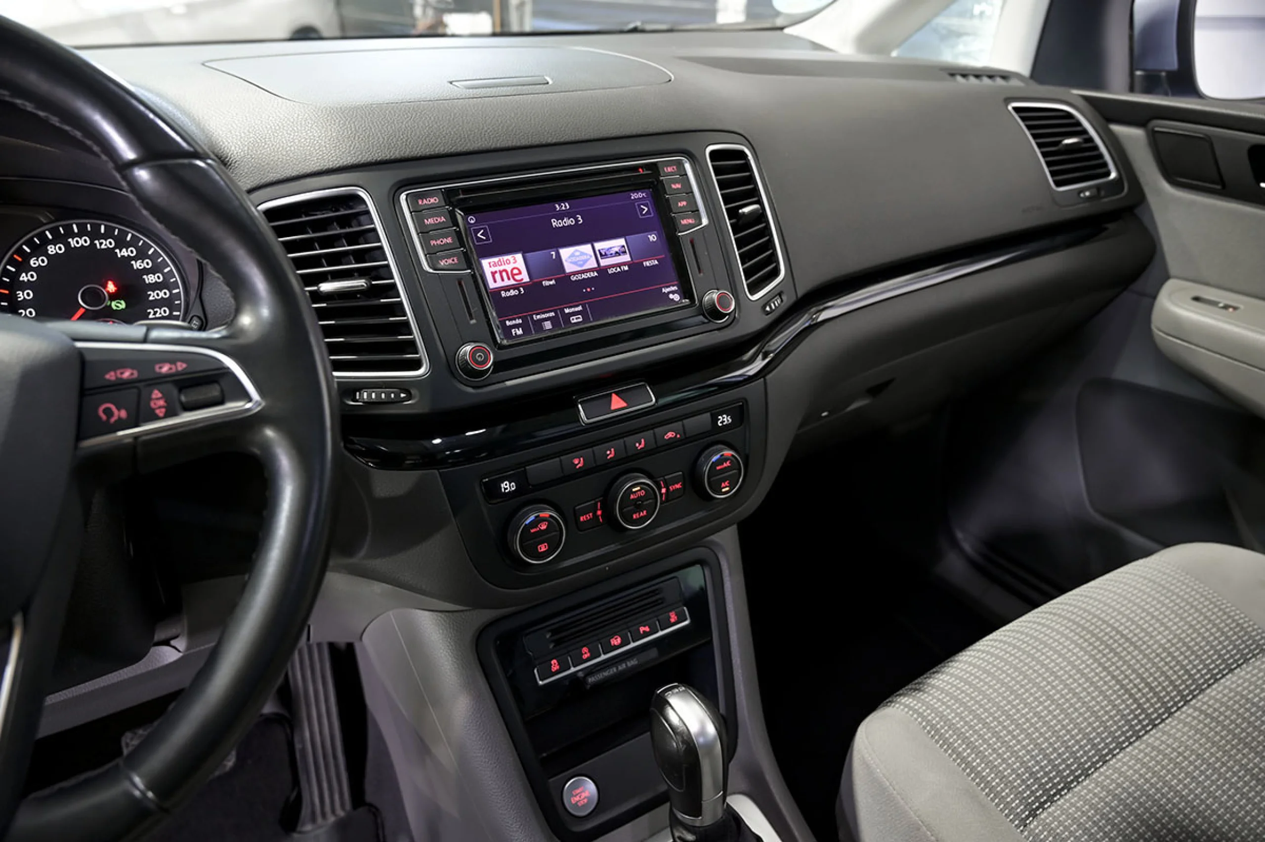 Seat Alhambra 1.4 TSI 110kW DSG StSp Style GO - Foto 29