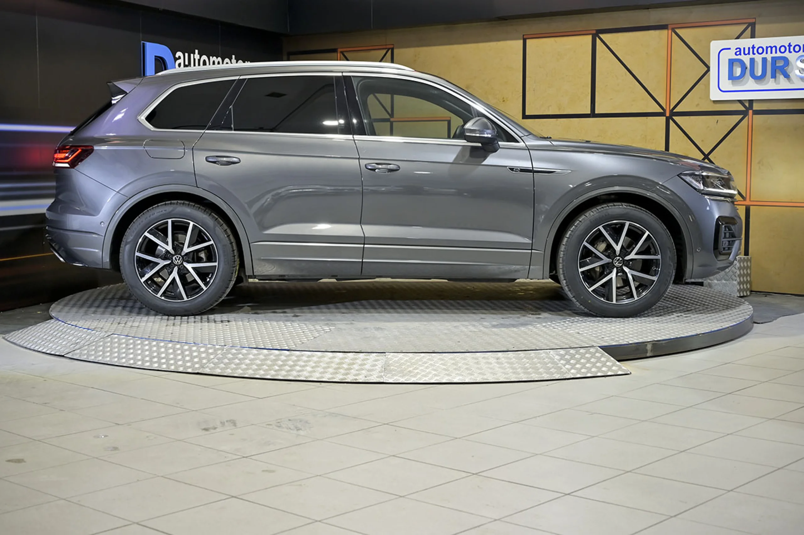 Volkswagen Touareg Prem Eleg 3.0 V6 TDI 210kW Tip 4M - Foto 19