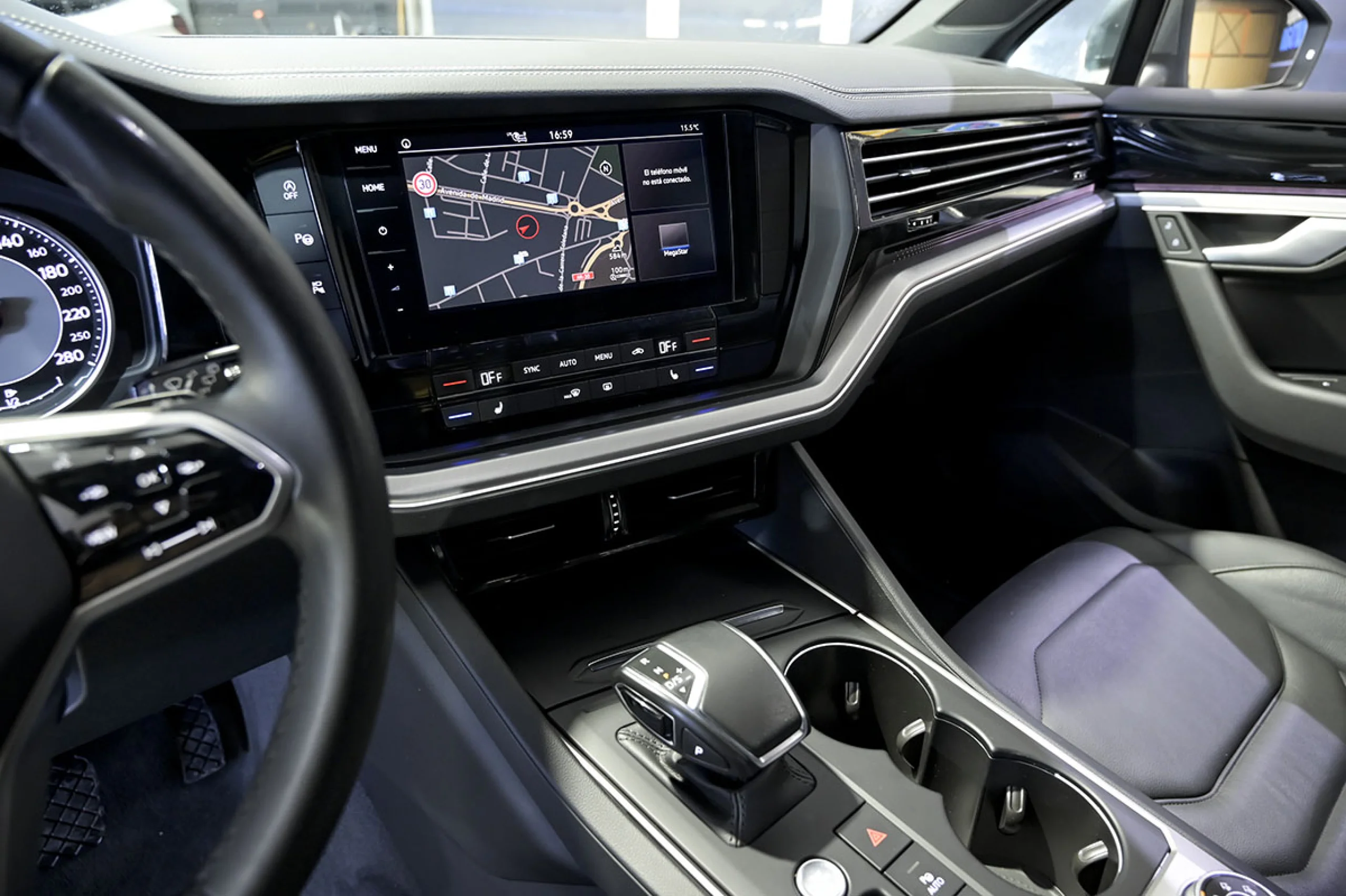 Volkswagen Touareg Prem Eleg 3.0 V6 TDI 210kW Tip 4M - Foto 25