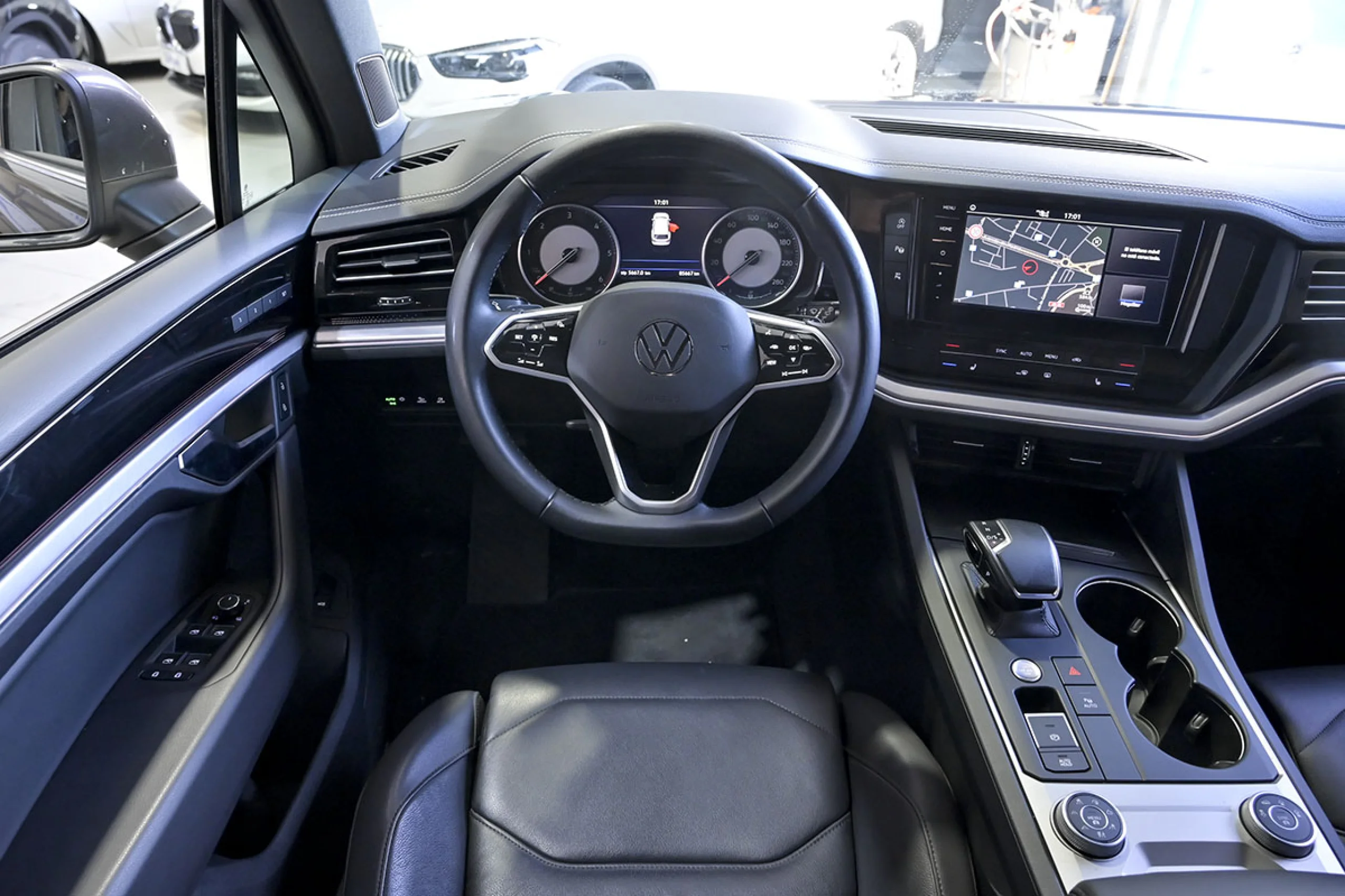 Volkswagen Touareg Prem Eleg 3.0 V6 TDI 210kW Tip 4M - Foto 30