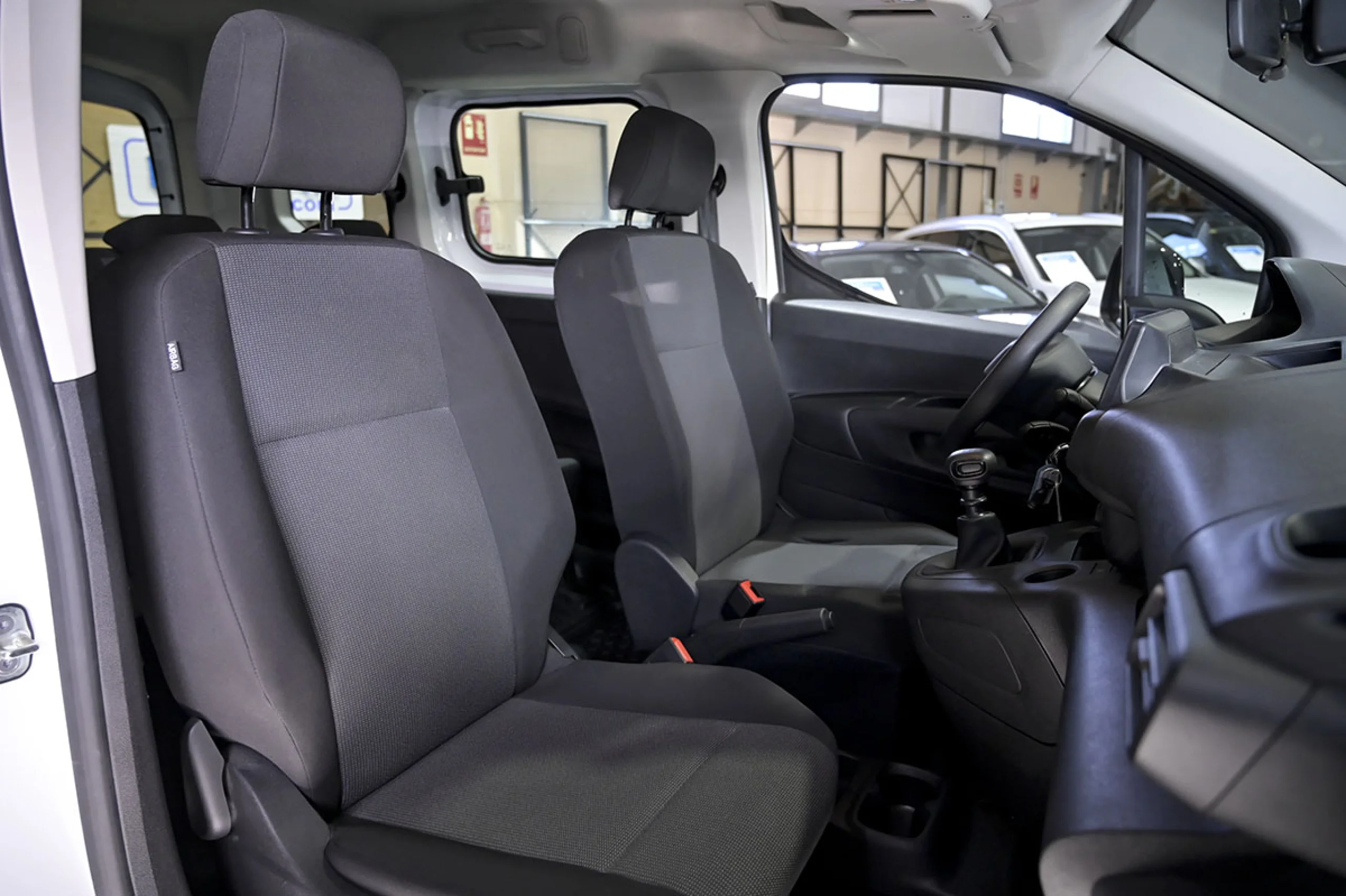 Peugeot Rifter Active Pack Standard BlueHDi 73kW - Foto 20