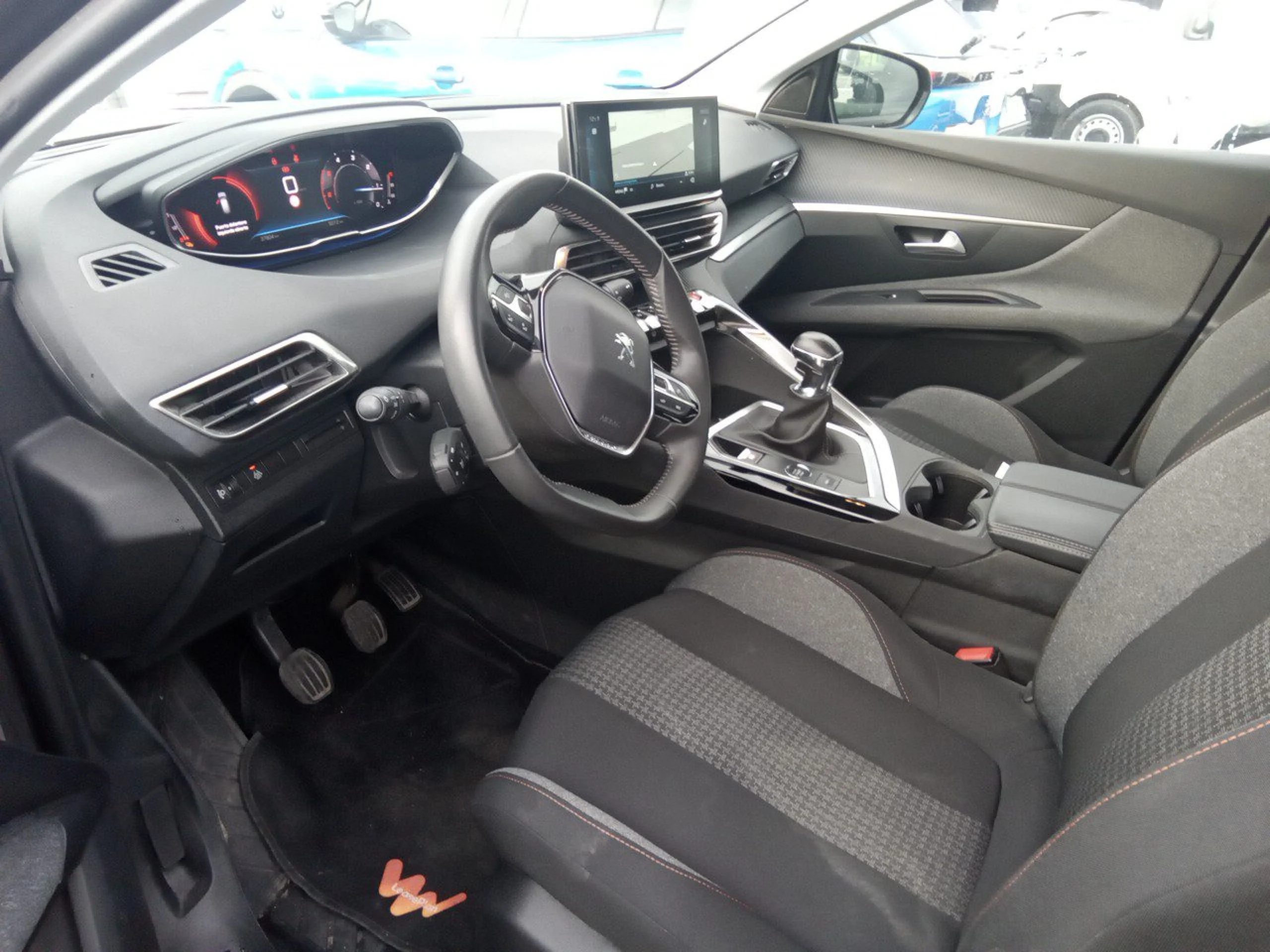 Peugeot 3008 1.5 BlueHDi 96kW (130CV) S&amp;S Active Pack - Foto 7