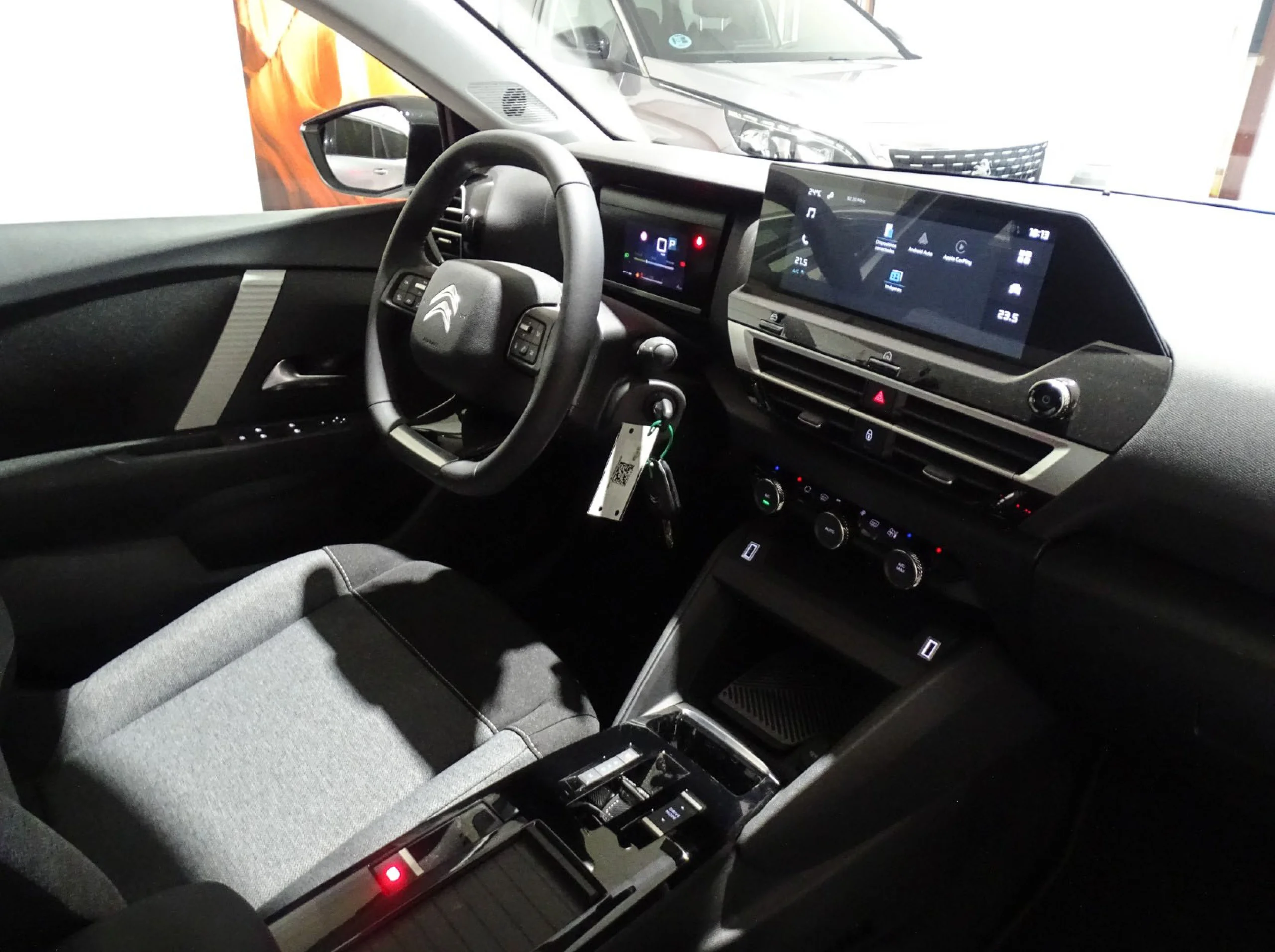 Citroen C4 Hybrid 100 eDCS6 You - Foto 21