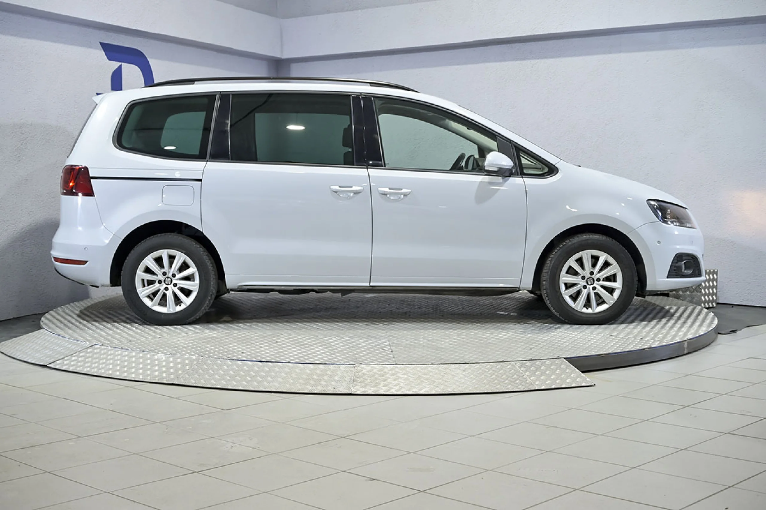 Seat Alhambra 1.4 TSI 110kW DSG StSp Style GO - Foto 23