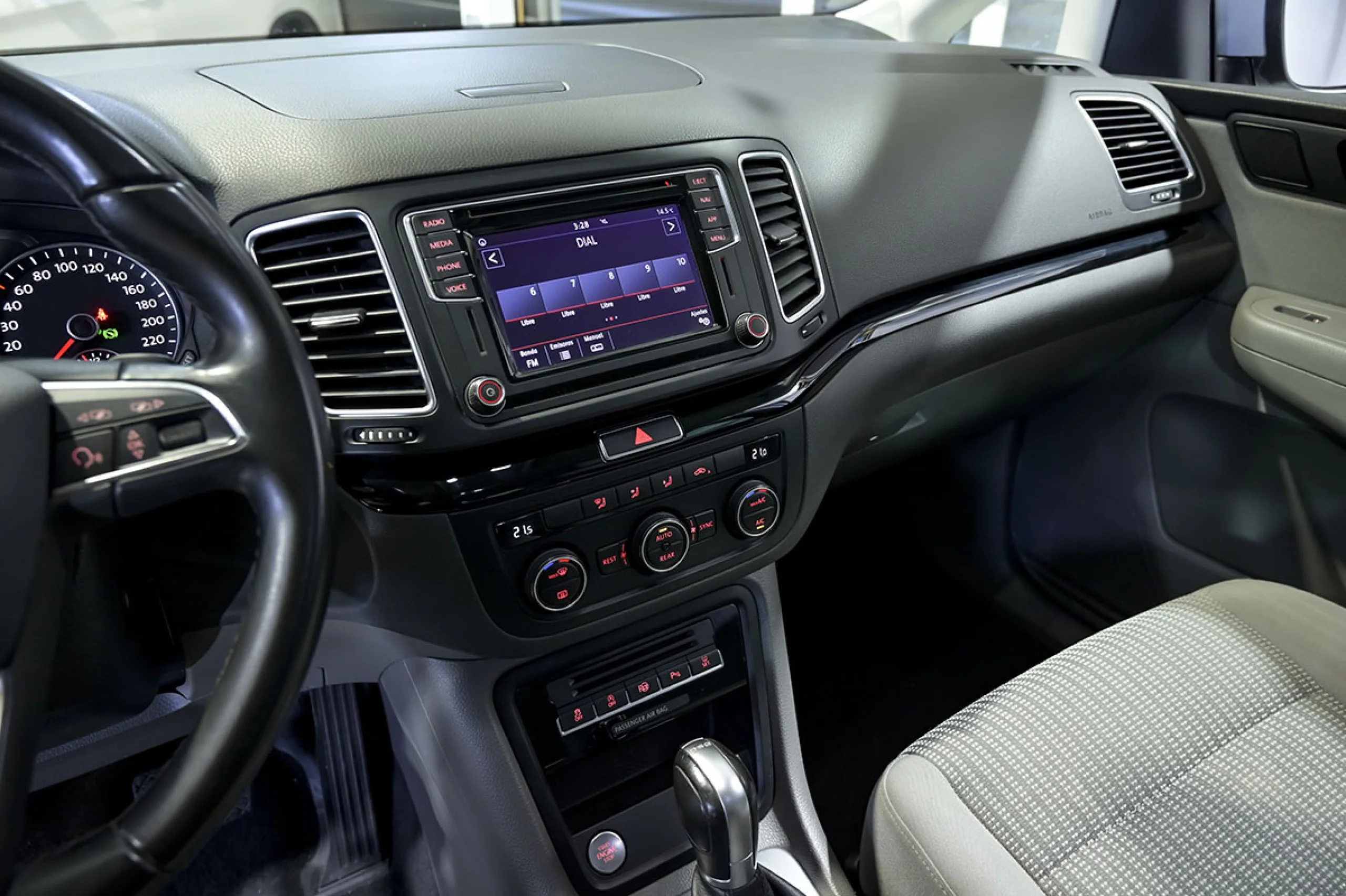 Seat Alhambra 1.4 TSI 110kW DSG StSp Style GO - Foto 29