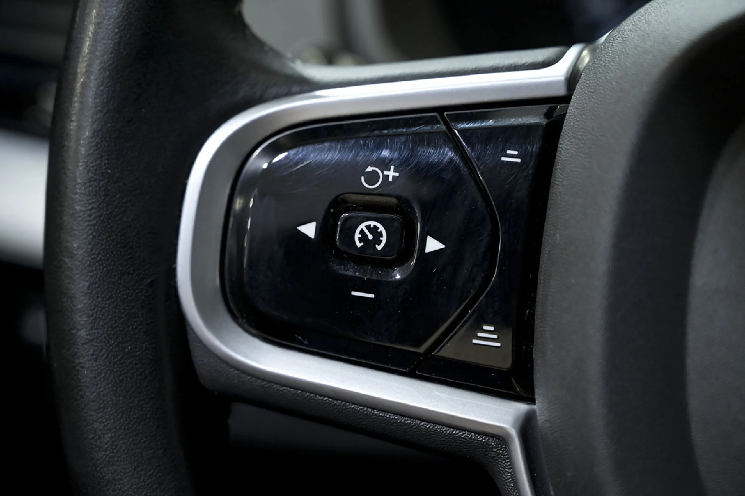 Volvo XC 90 XC90 2.0 T8 AWD Recharge Inscription Exp Auto - Foto 29