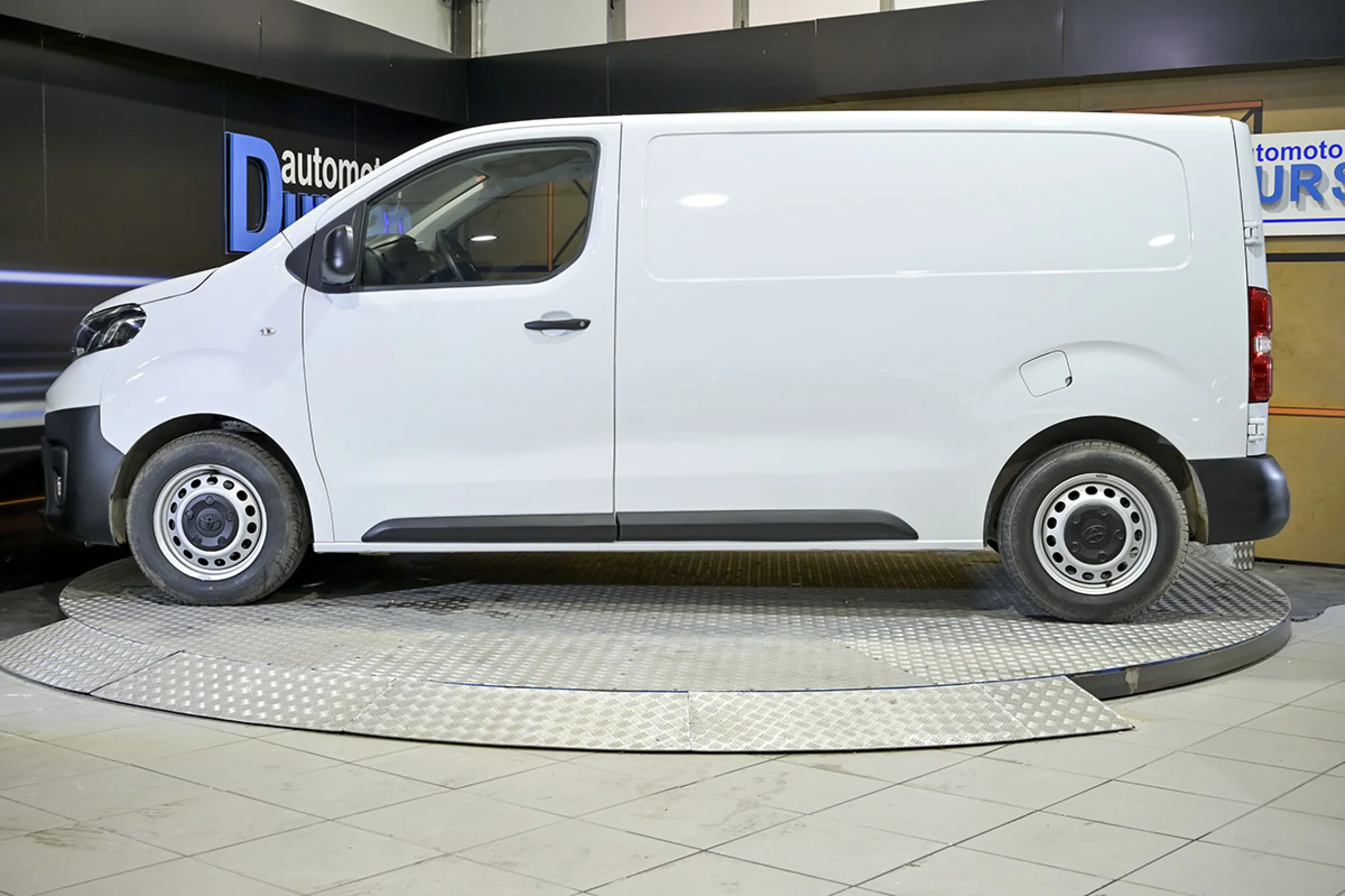 Toyota Proace 1.5D 100CV GX 1PL 2PT L1 - Foto 14