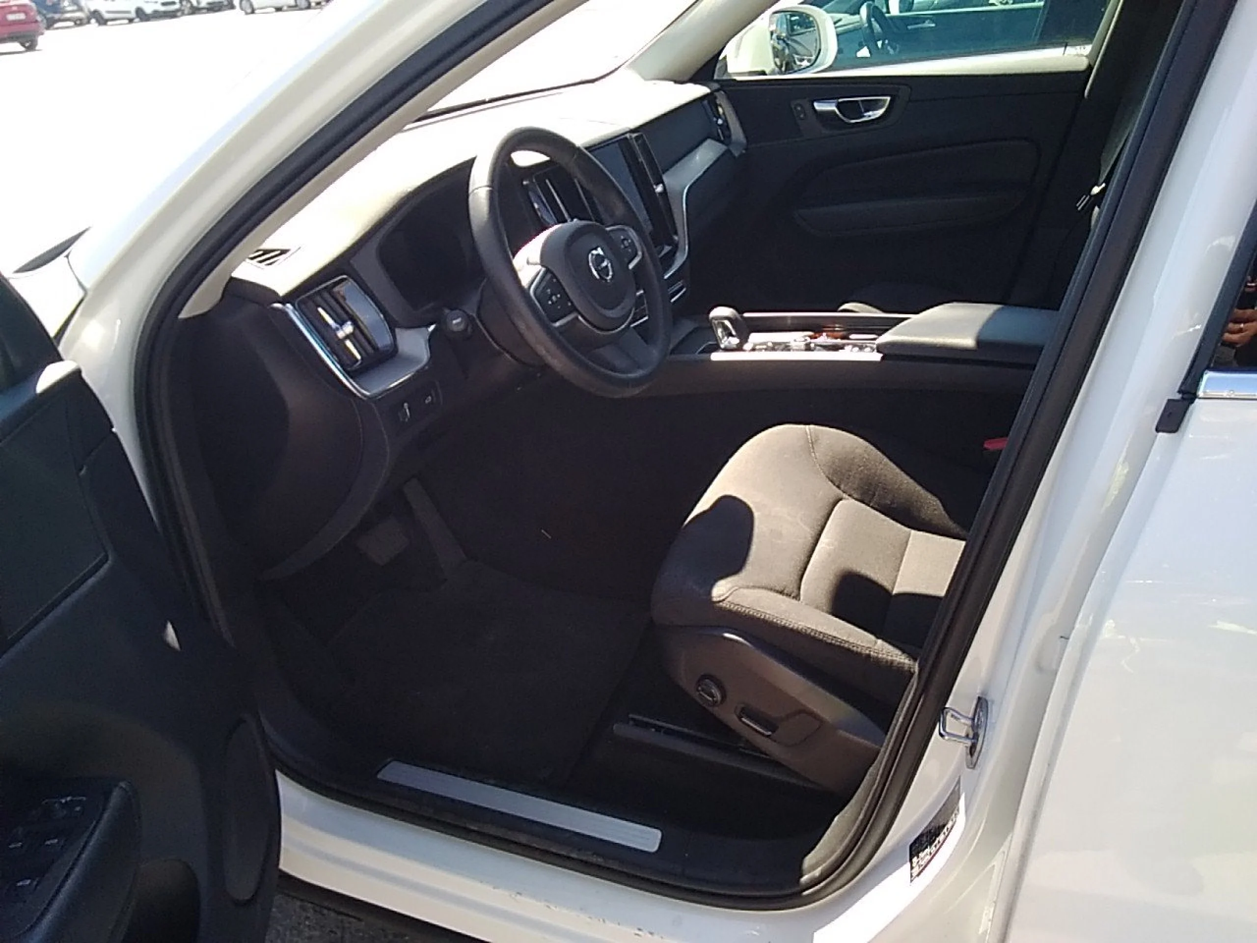 Volvo XC 60 XC60 2.0 B4 D Momentum Pro Auto - Foto 7