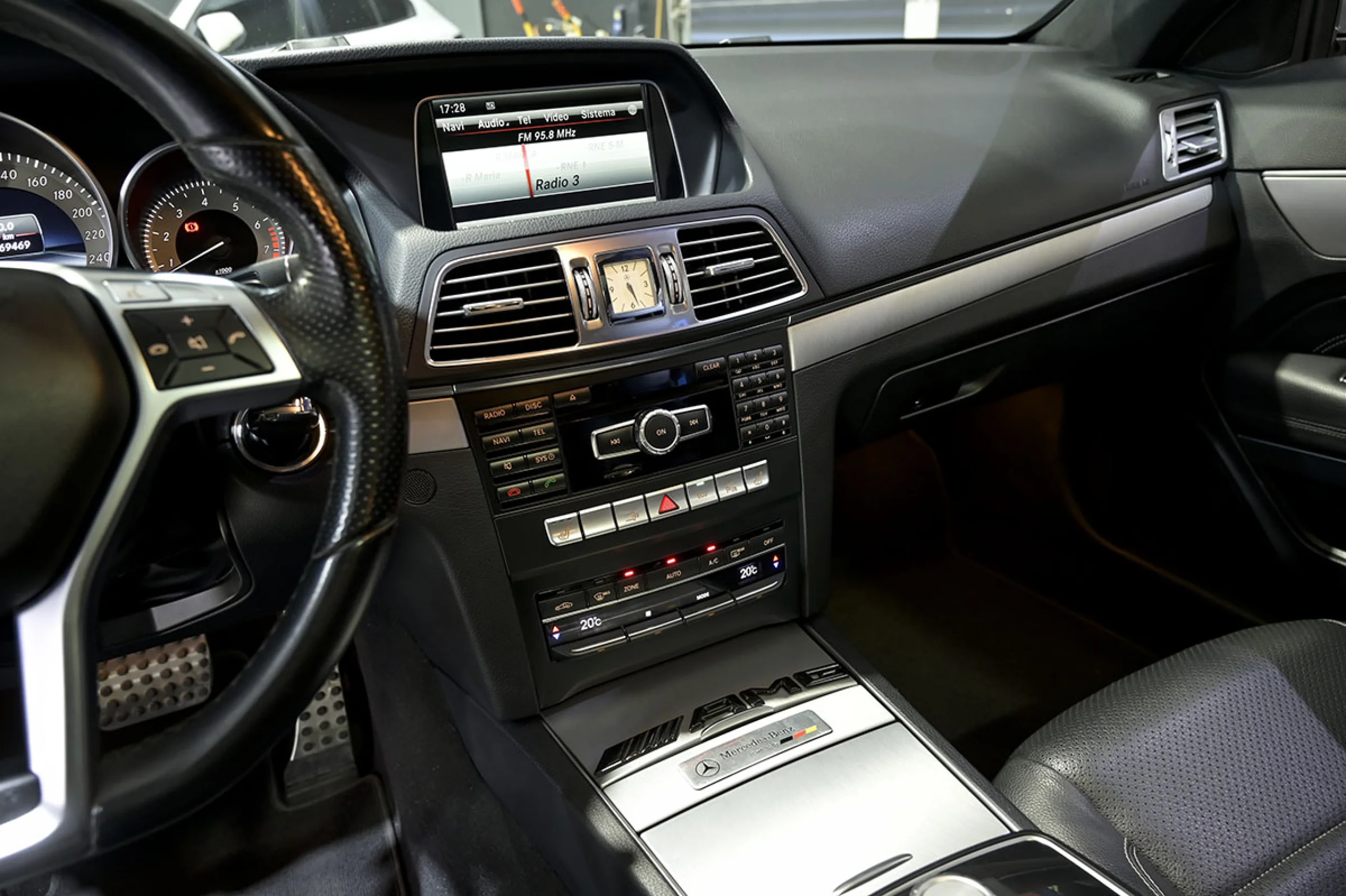 Mercedes-Benz E 250 MERCEDES-BENZ Clase E Coupe E 250 - Foto 27