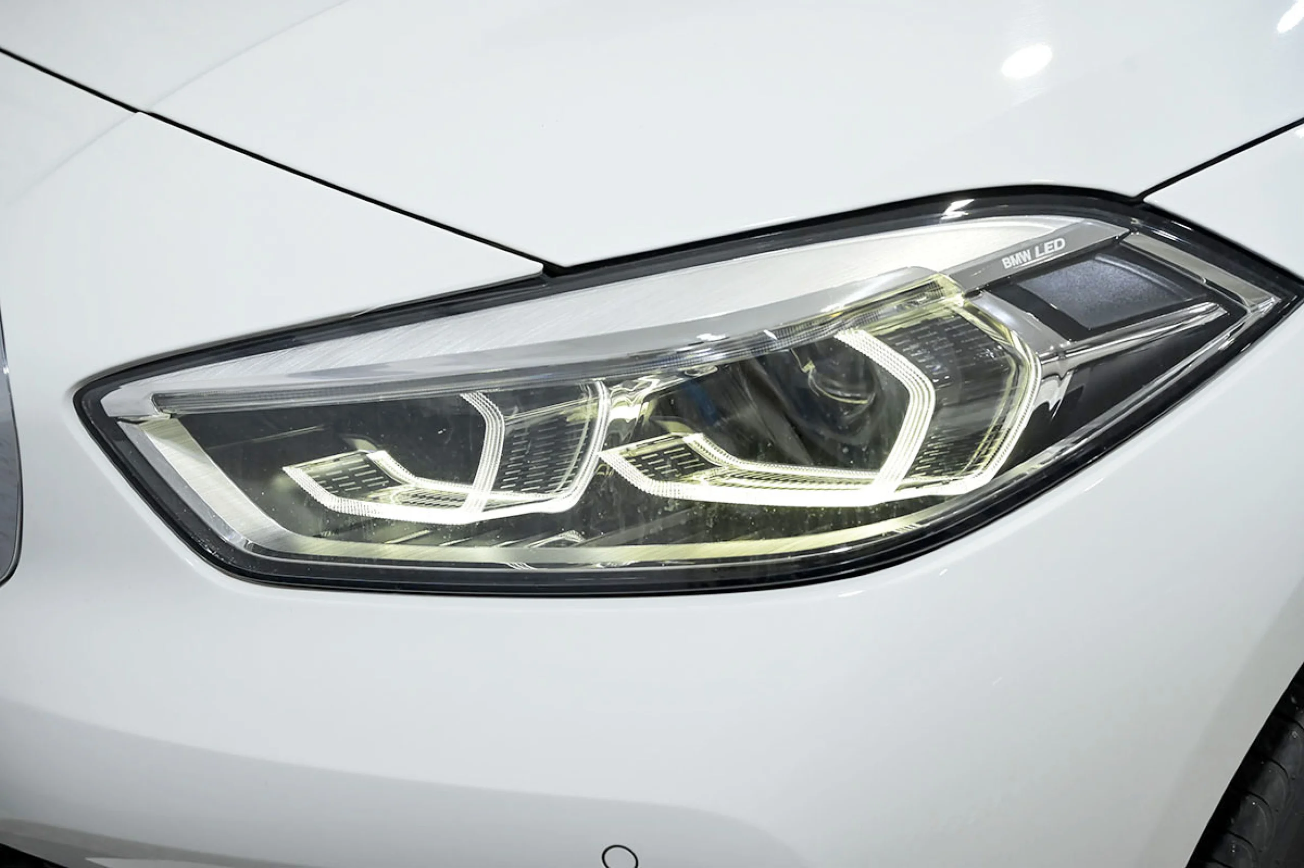 BMW 118 Serie 1 118d Business Auto. - Foto 21