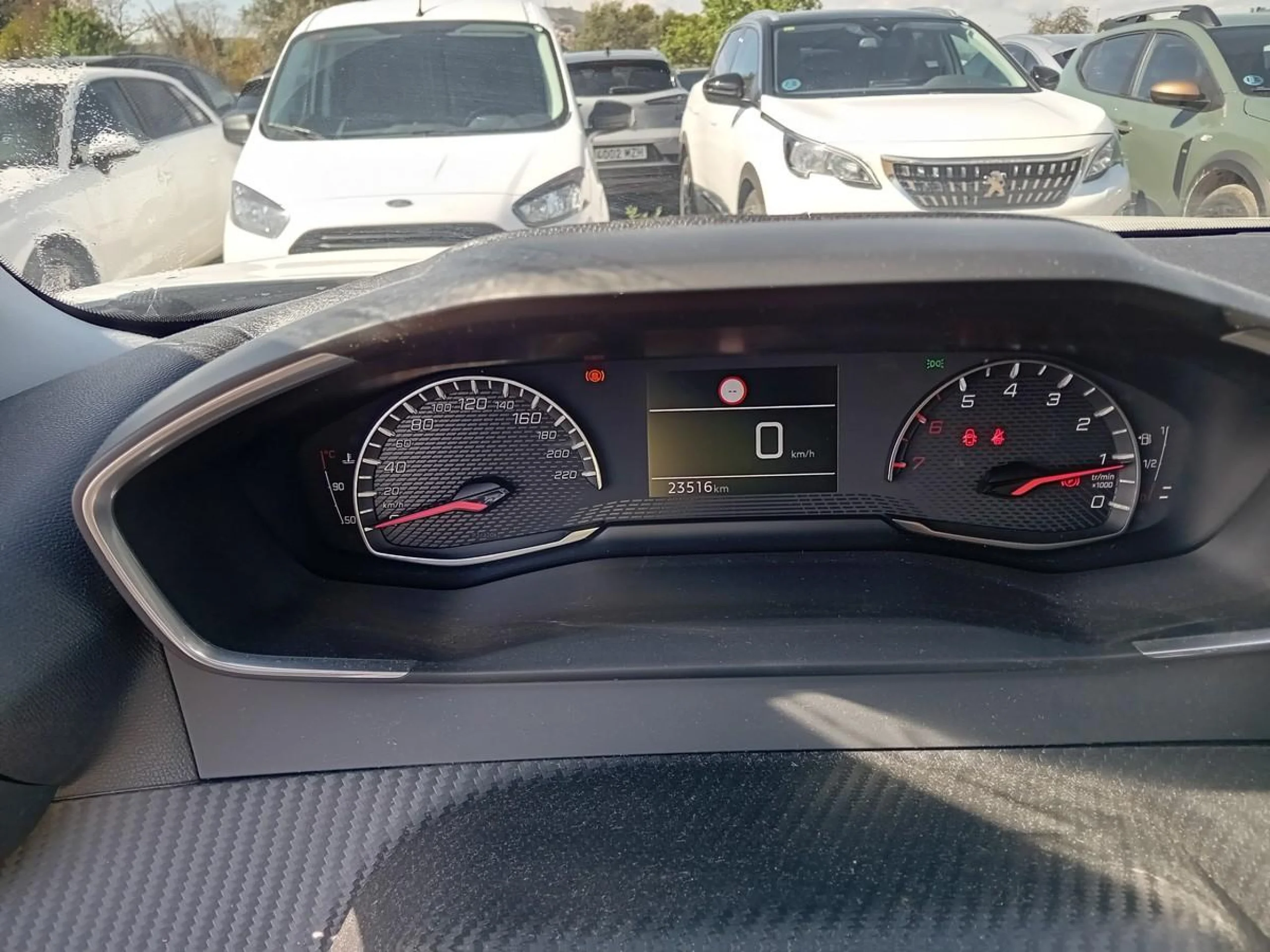 Peugeot 2008 Active Pack BlueHDI 81kW (110CV) - Foto 6