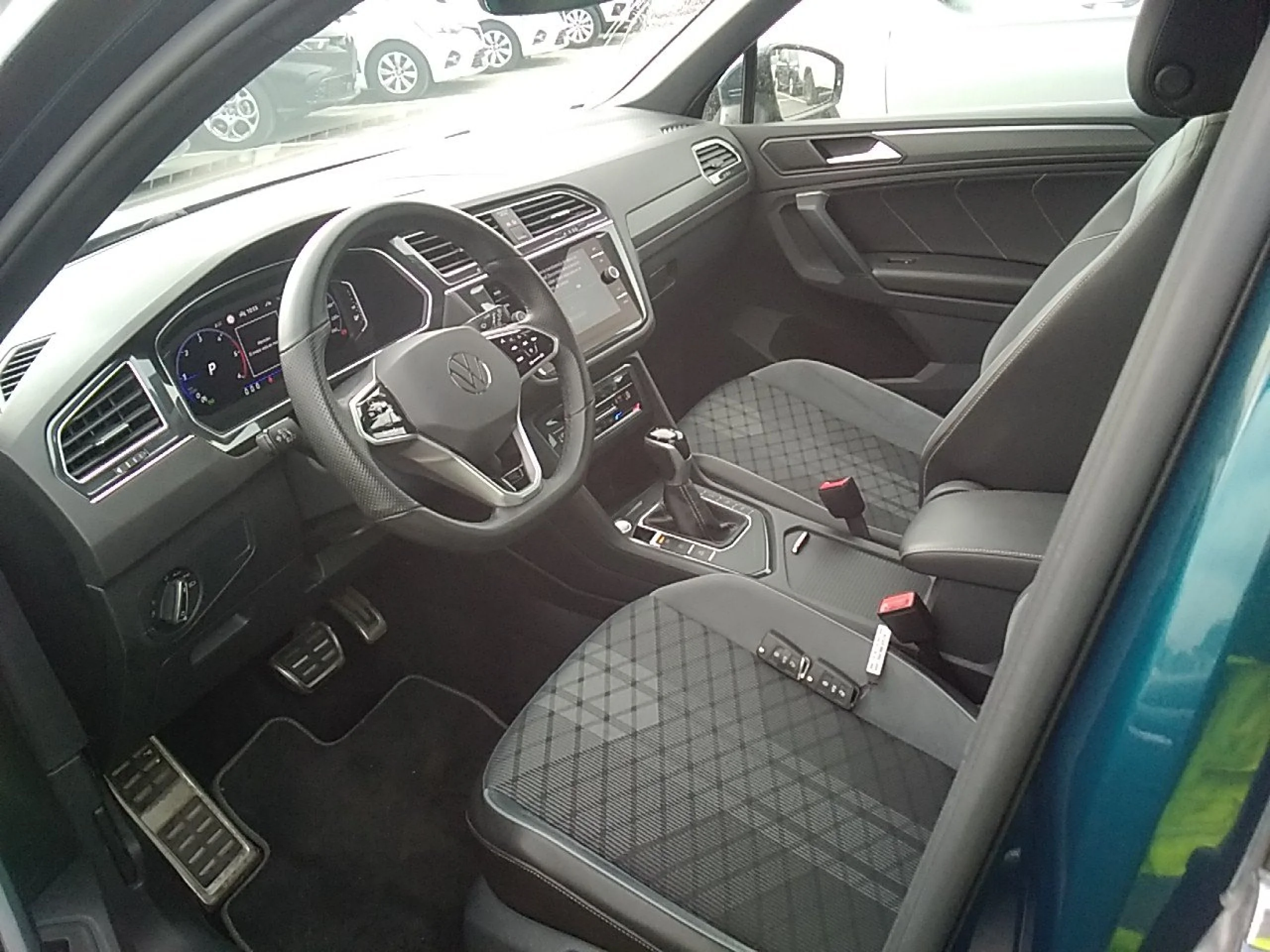 Volkswagen Tiguan R-Line 2.0 TDI 110kW (150CV) DSG - Foto 7