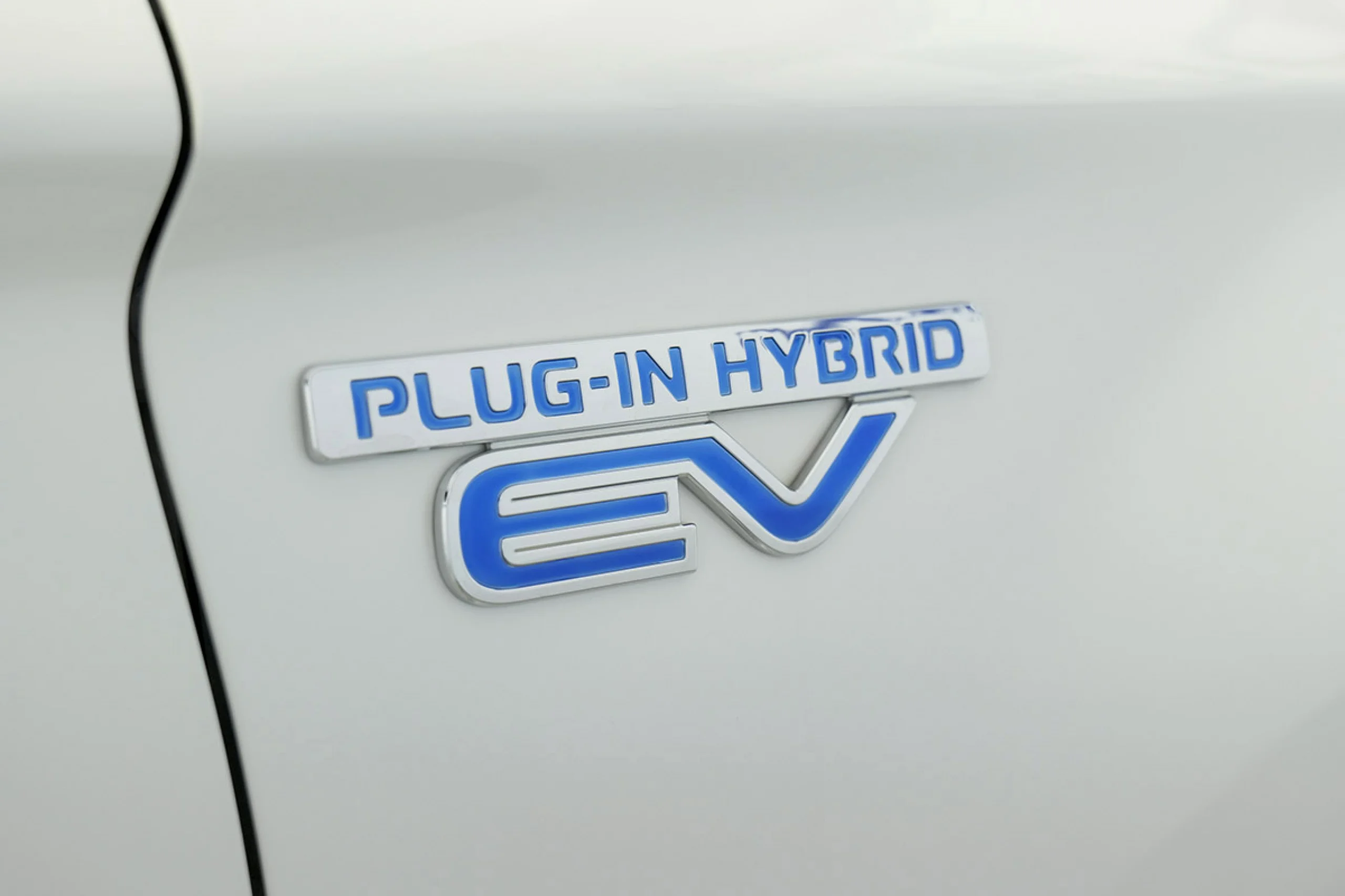 Mitsubishi Outlander 2.0 PHEV Kaiteki Auto 4WD - Foto 20