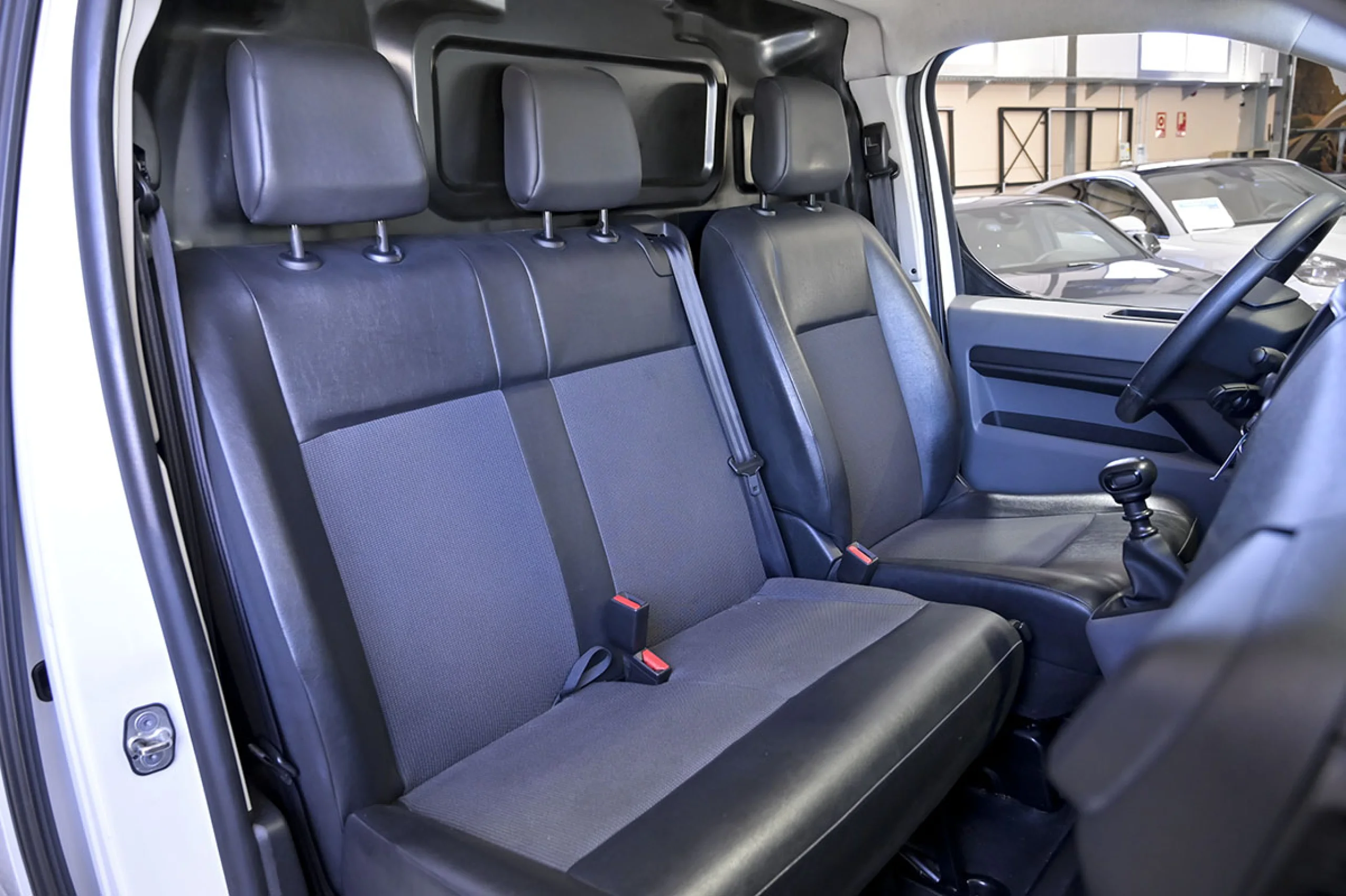 Peugeot Expert Furgon Pro 1.5 BlueHDi 120 SS Standard - Foto 19