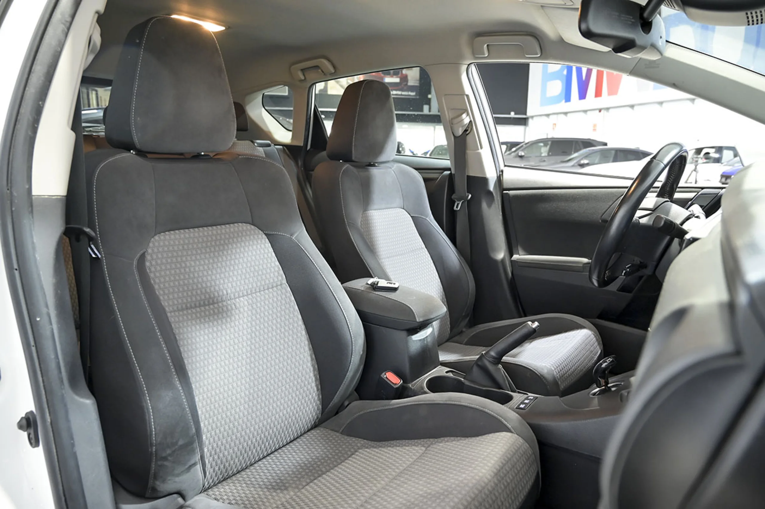 Toyota Auris 1.8 140H Hybrid Feel - Foto 21