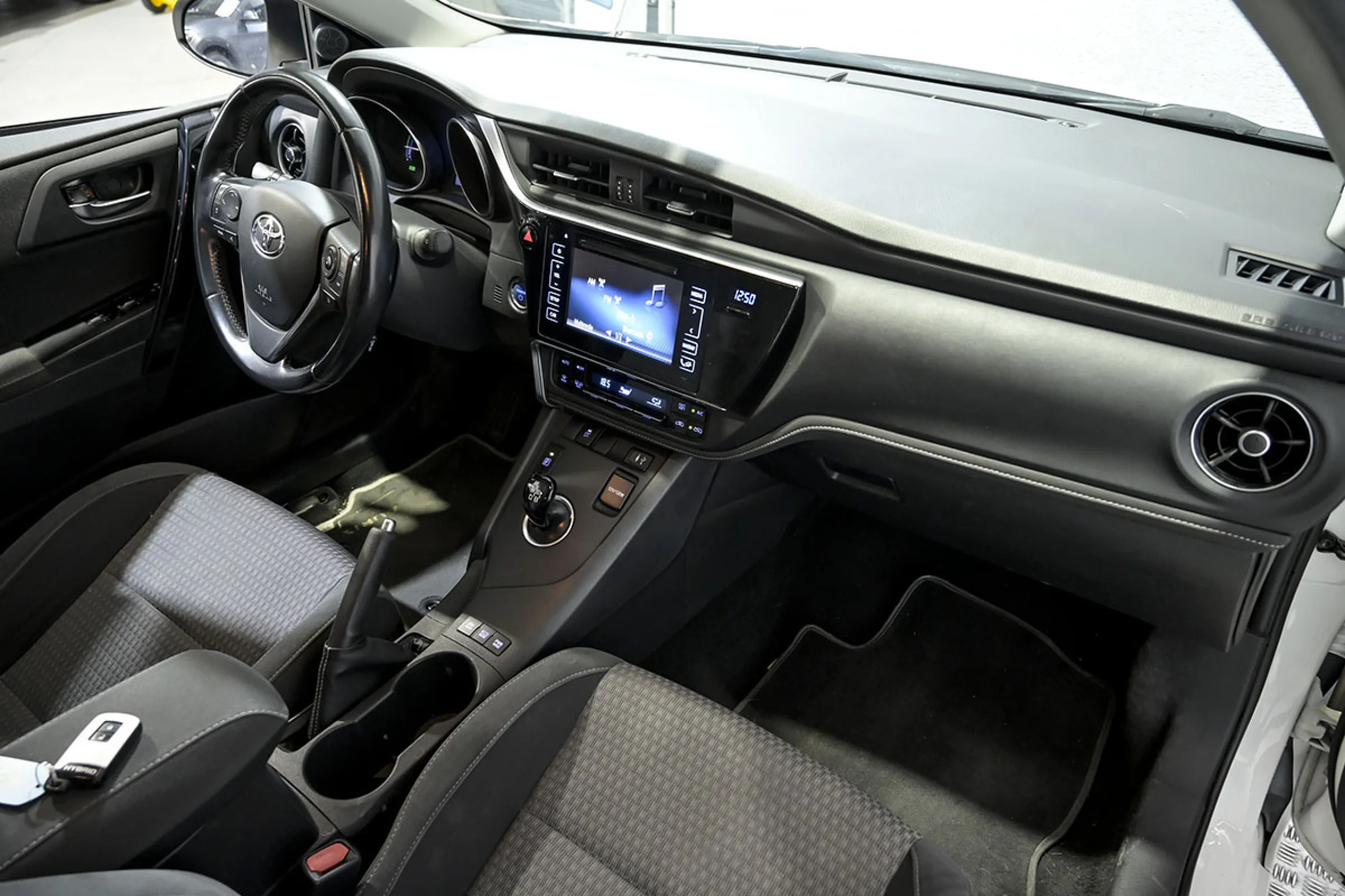 Toyota Auris 1.8 140H Hybrid Feel - Foto 34