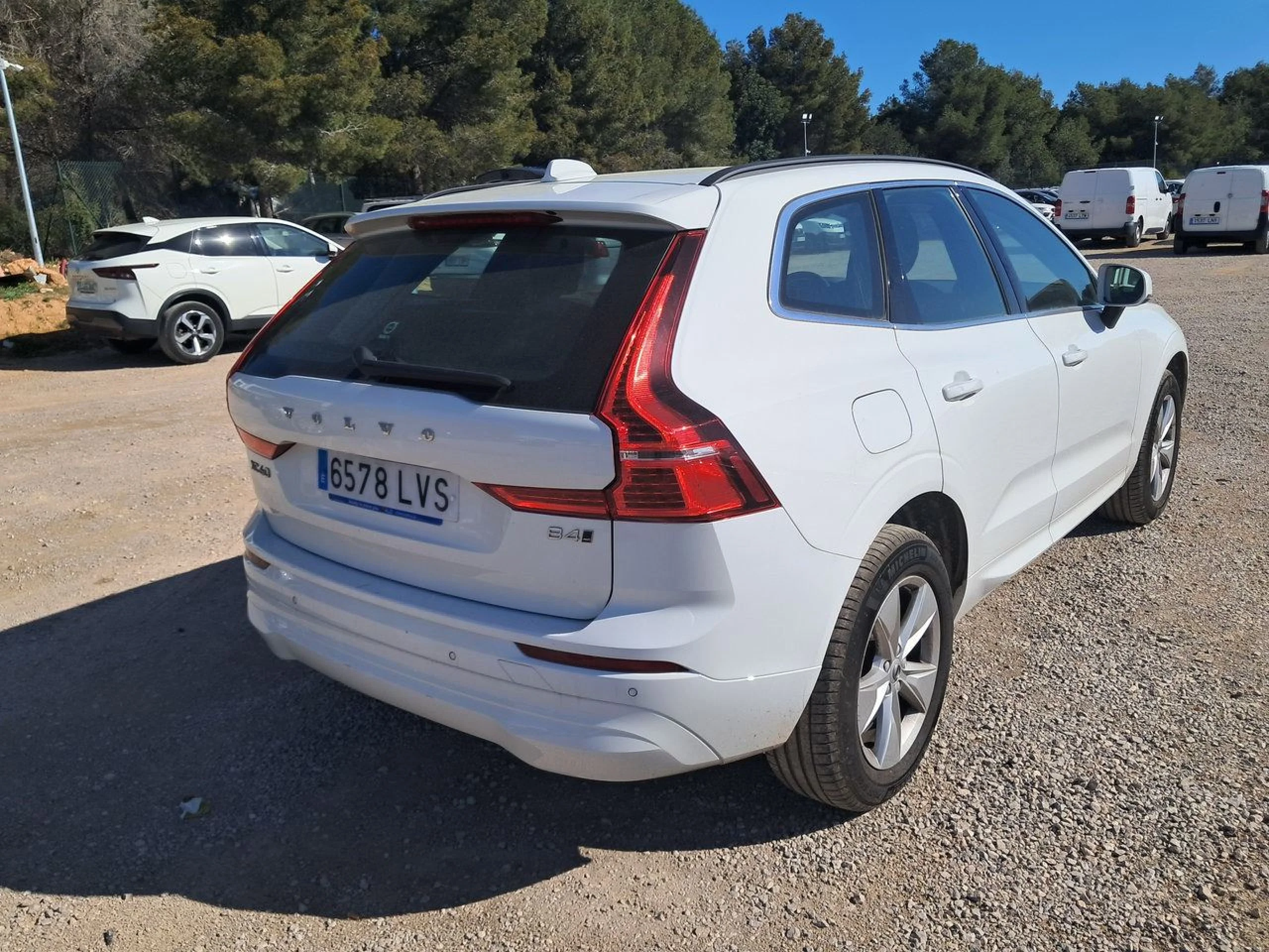 Volvo XC 60 XC60 2.0 B4 D AWD Momentum Pro Auto - Foto 4