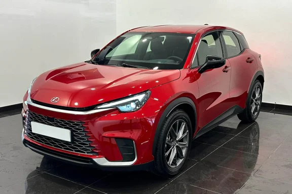 Lexus LBX 1.5 136cv HEV Elegant Black