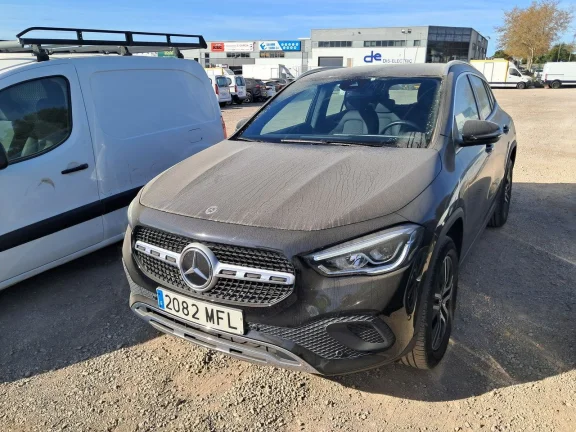Mercedes-Benz GLA 200 MERCEDES GLA  200 D
