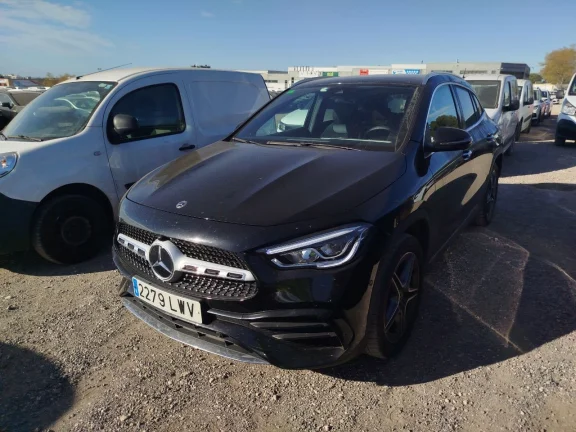 Mercedes-Benz GLA 250 MERCEDES GLA  250 e