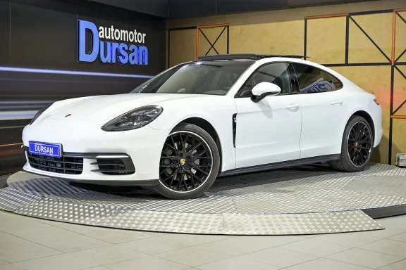 Porsche Panamera 4S
